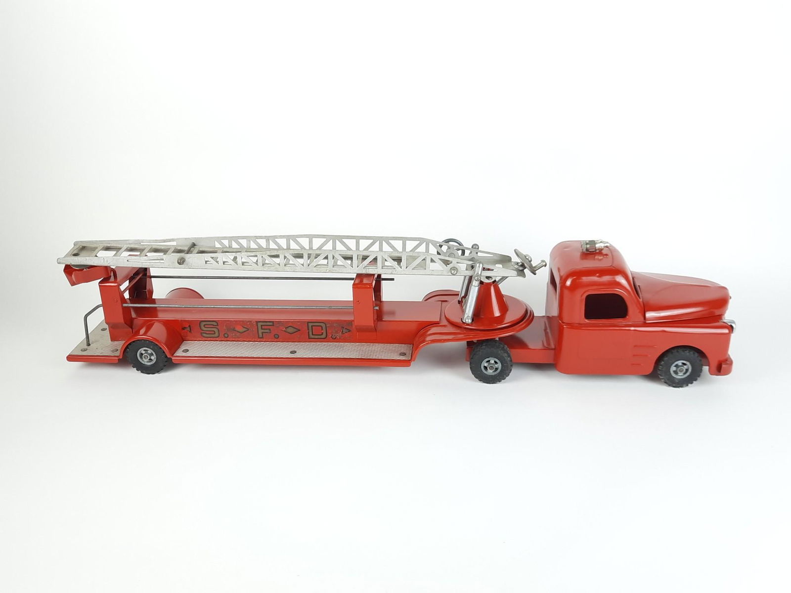 Structo S. F. D. Hook and Ladder Fire Truck (1 of 9)