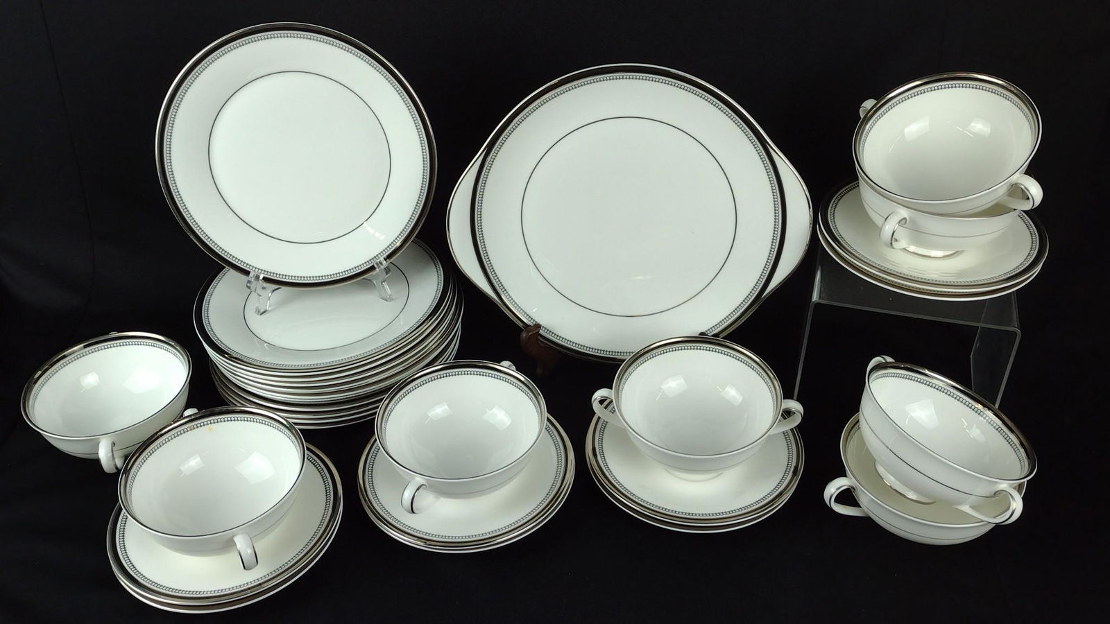 21 Pcs Royal Doulton Sarabande Dinnerware (1 of 3)