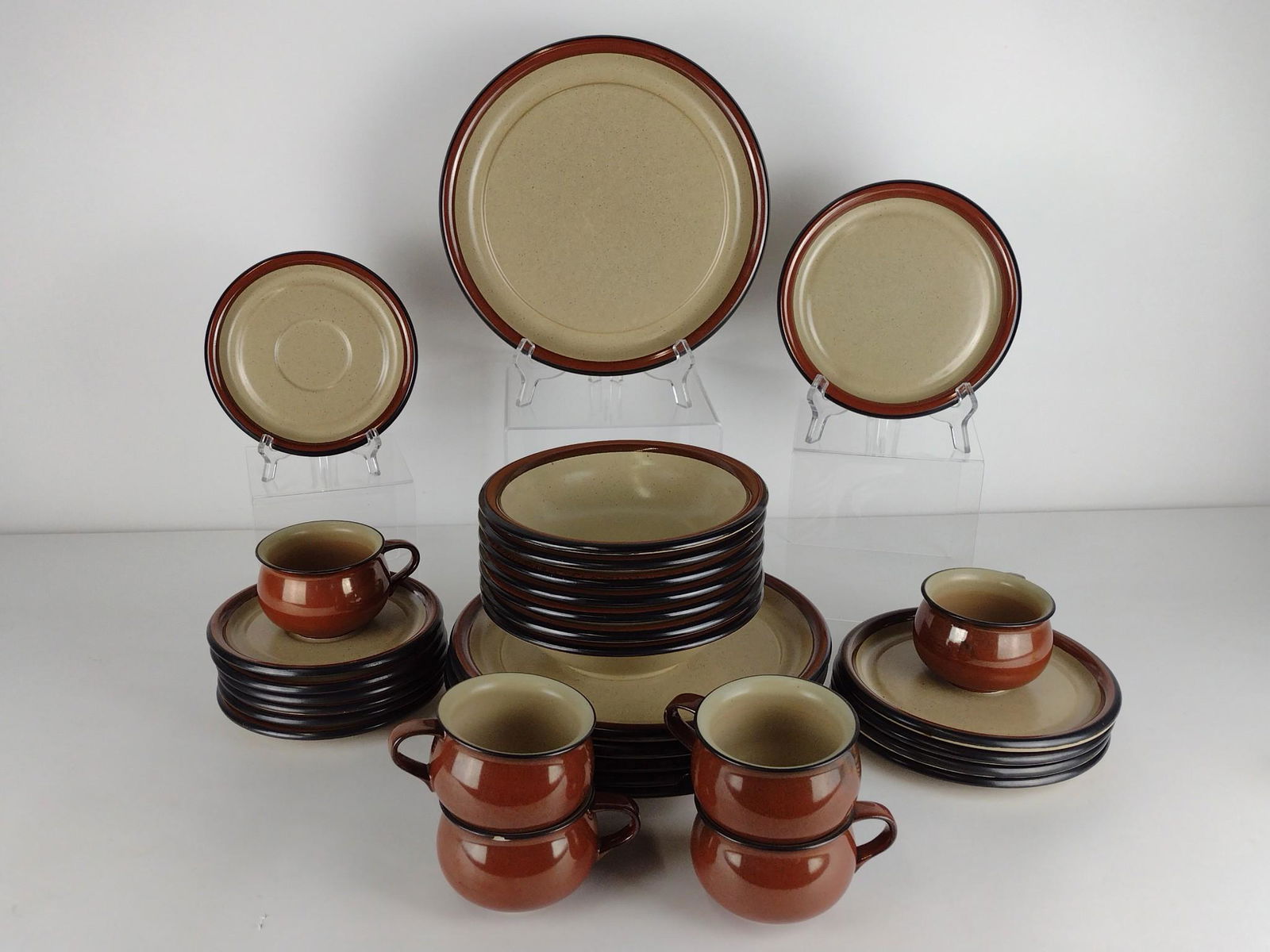 31 Pcs Mikasa Copper Glow Dinnerware (1 of 5)