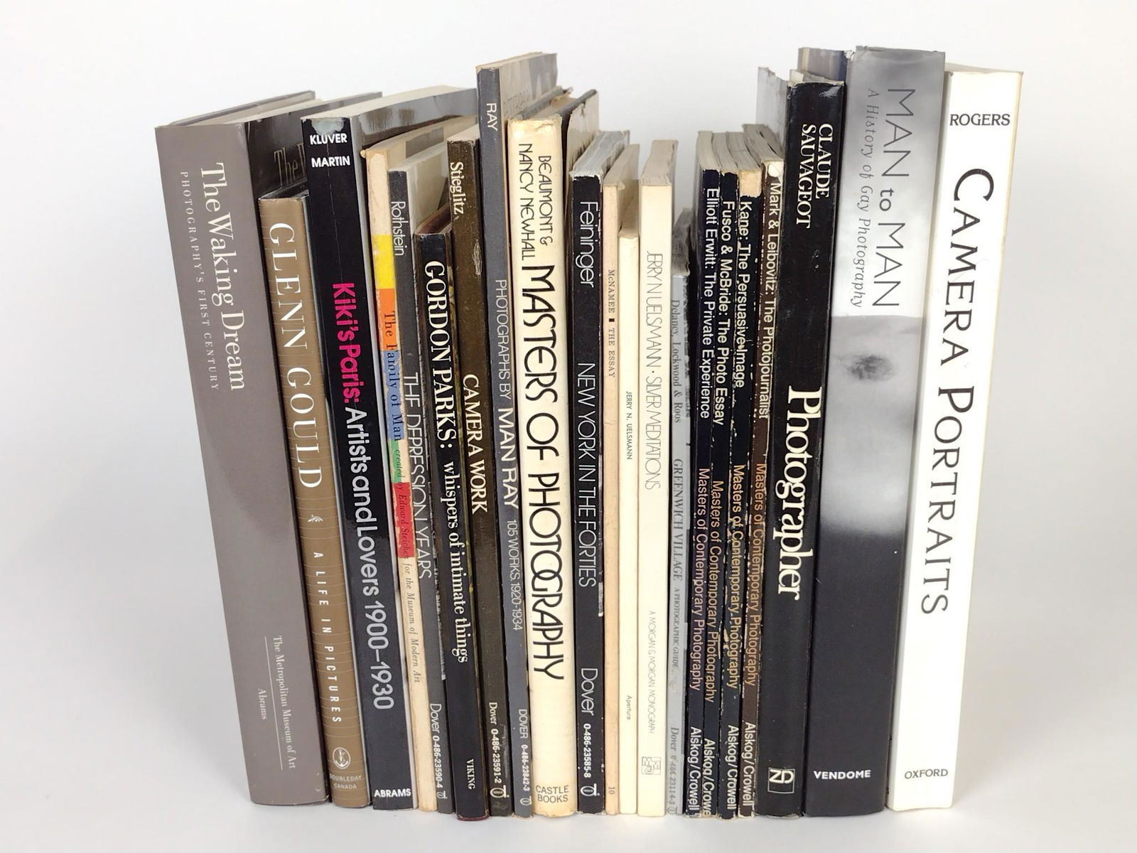 21 Photography Books: Includes Gordon Parks, Andreas Feininger, Camera Portraits, and more. DM IMPORTANT: Before bidding, please read the terms and conditions. When you registered for the auction you agreed to these terms