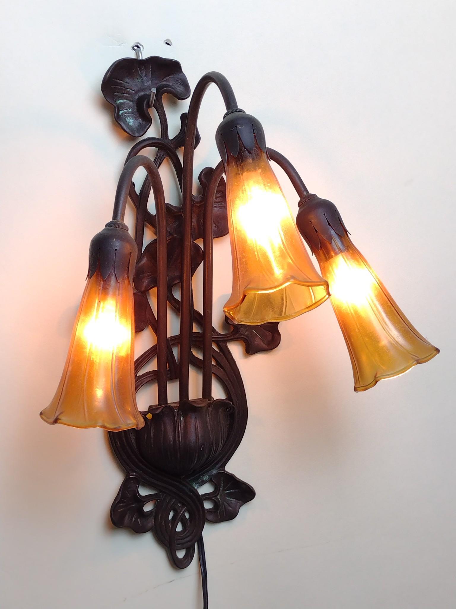 Lily Wall Sconce (1 of 3)