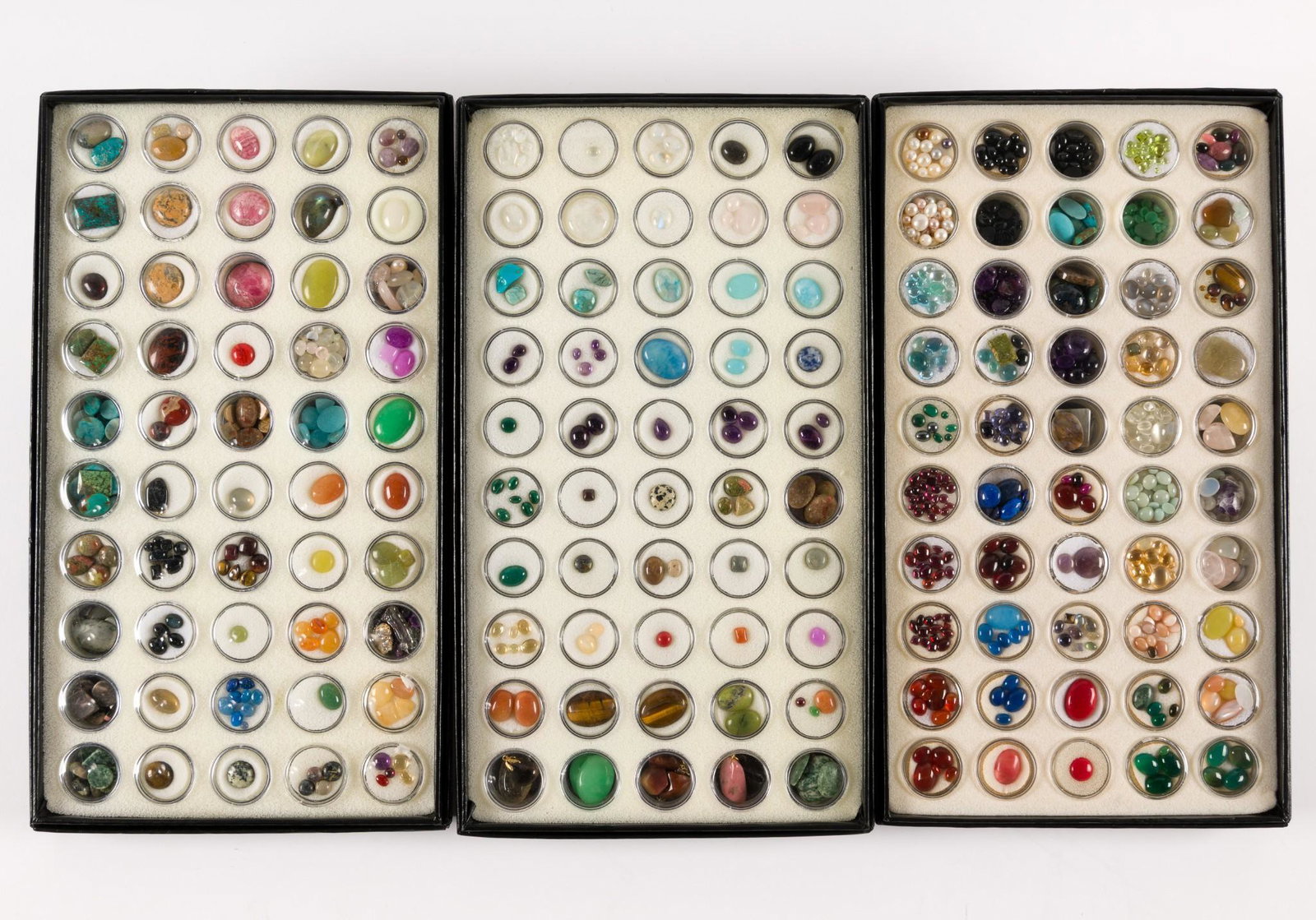 Collection of Loose Cabochons and Pearls (1 of 7)