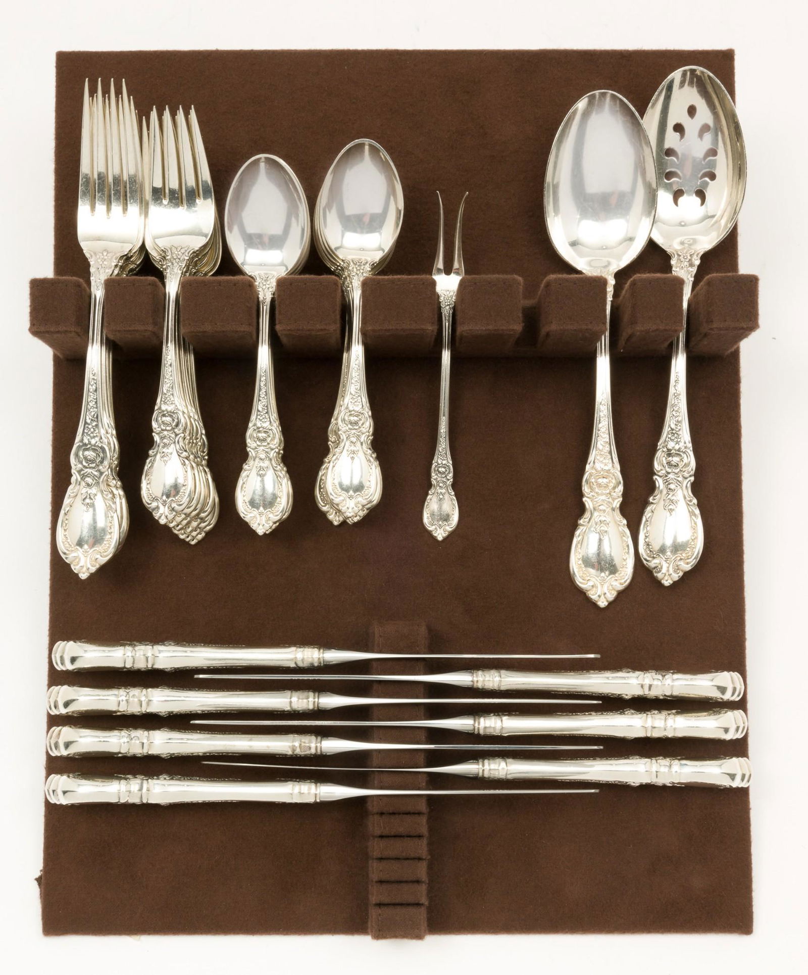 42 Pcs Towle Charlemagne Sterling Flatware (1 of 9)