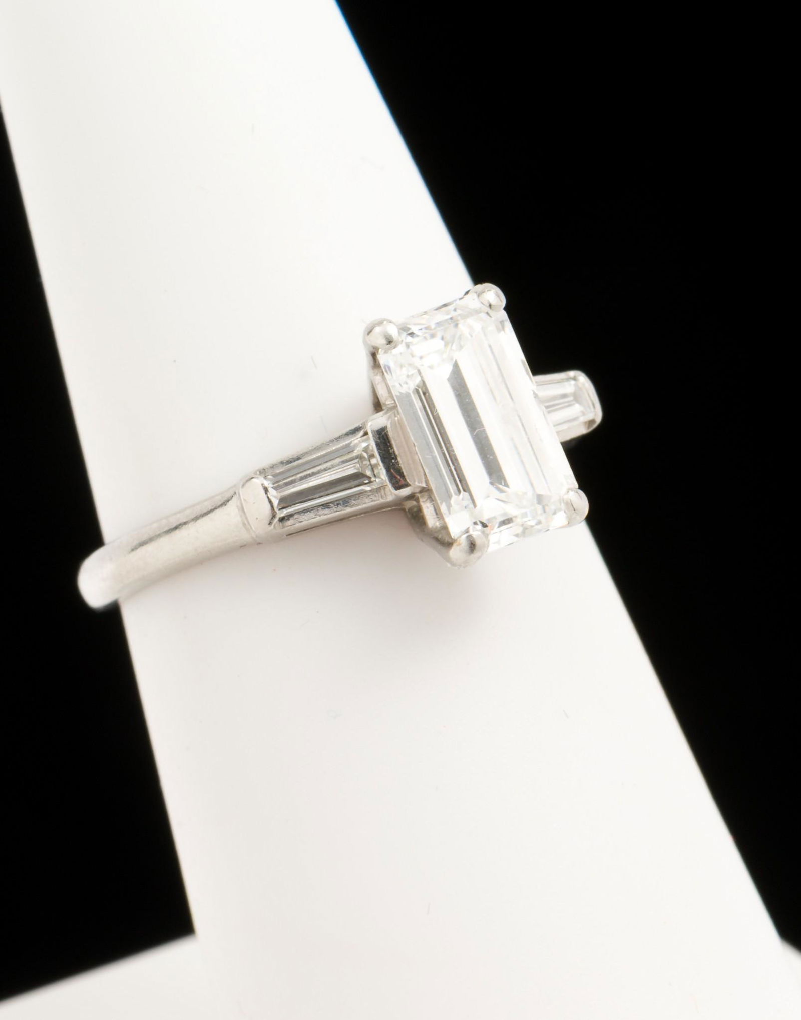 Platinum 1.73 CTW Diamond Ring (1 of 6)