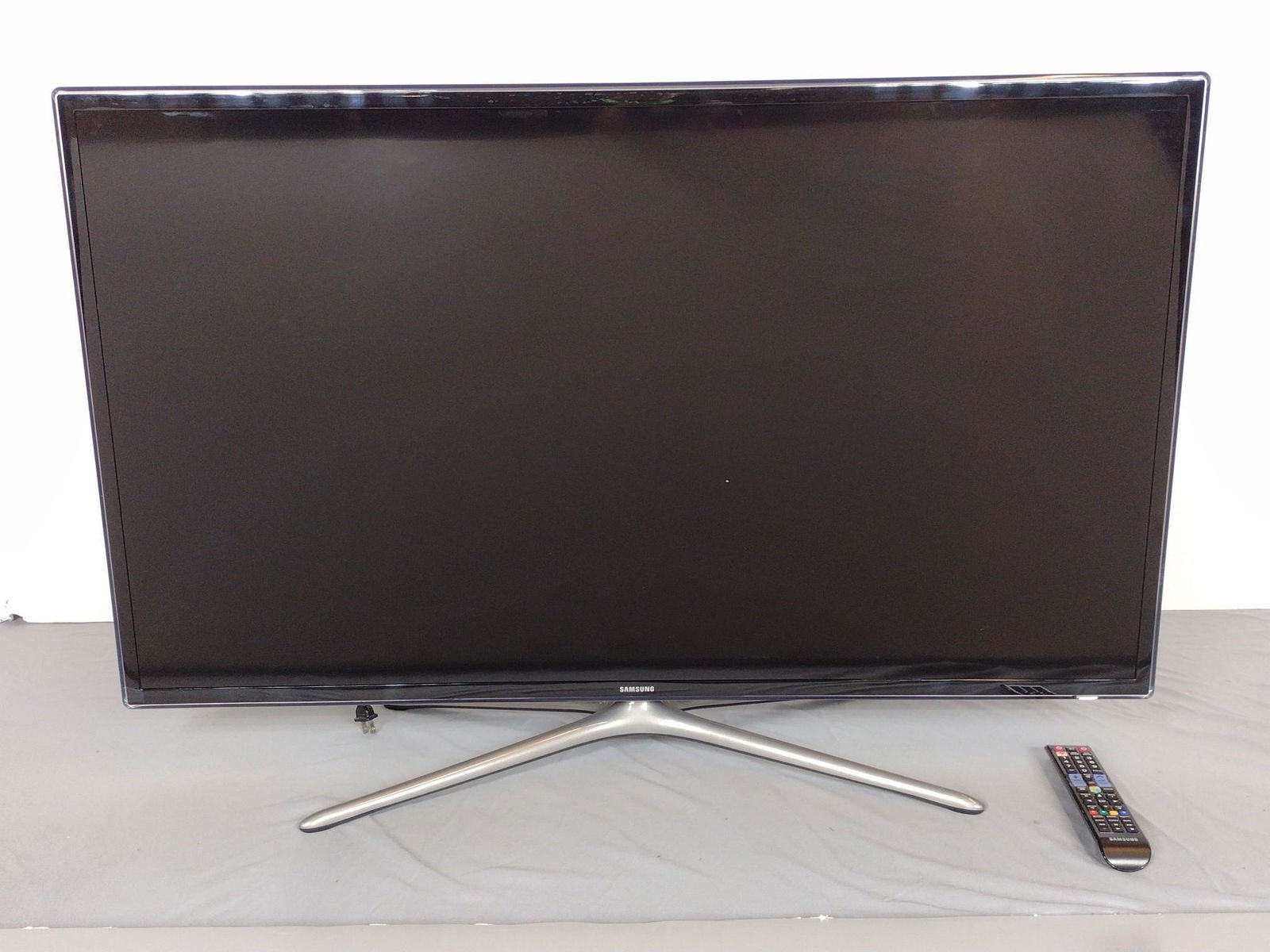 Samsung 46" HDTV (1 of 4)