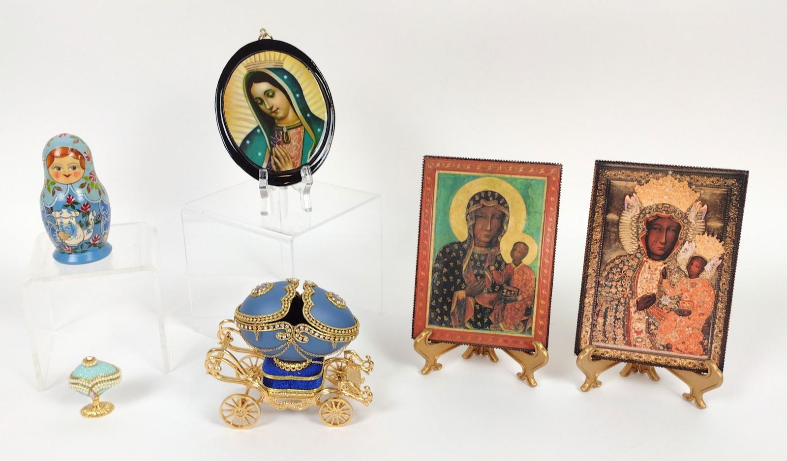 7 Pcs Russian Souvenirs incl Nesting Dolls (1 of 6)