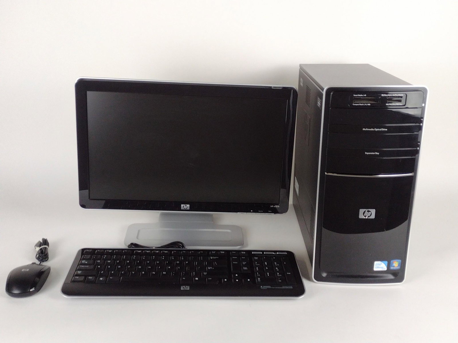HP Pavilion Desktop PC With Monitor, Keyboard & Mouse (1 of 5)