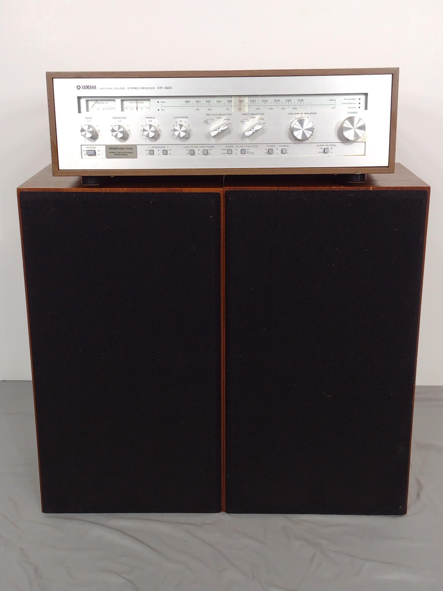 Yamaha Receiver & 2 Speakers (1 of 5)