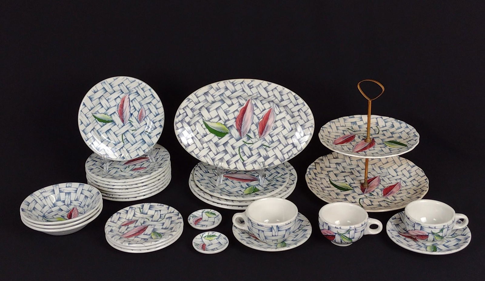 26 Pcs Clarice Cliff Dinnerware (1 of 2)