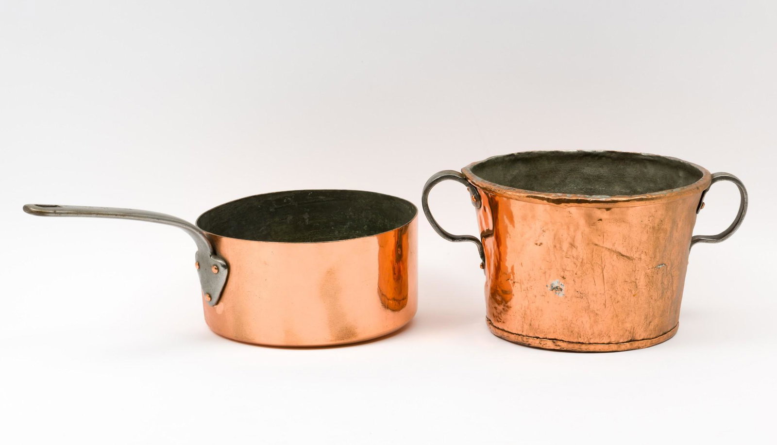 2 Copper Cooking Vessels incl A La Menagere (1 of 8)