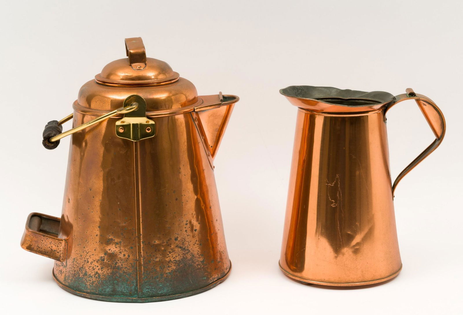 Antique Copper Jug and Coffee Pot (1 of 4)