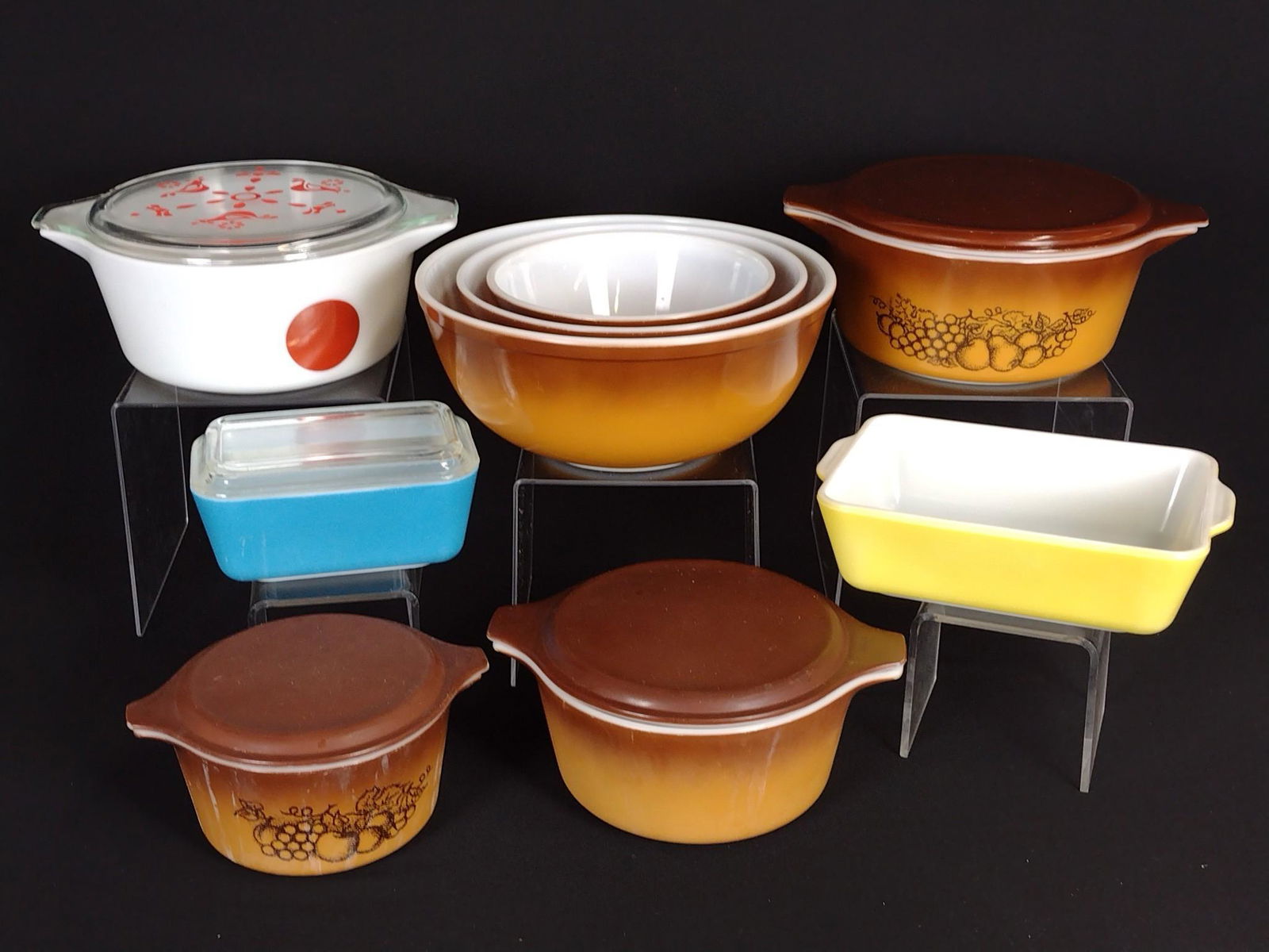 9 Pcs Pyrex Incl Nesting Bowls (1 of 5)