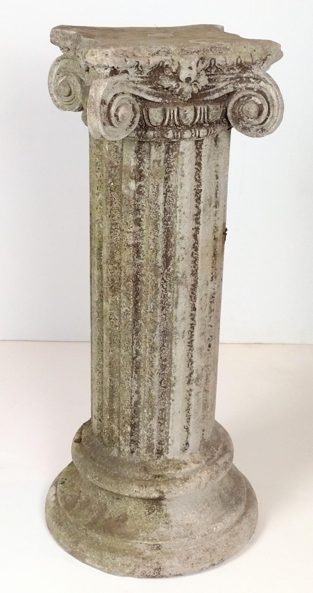 32" Concrete Garden Column (1 of 2)