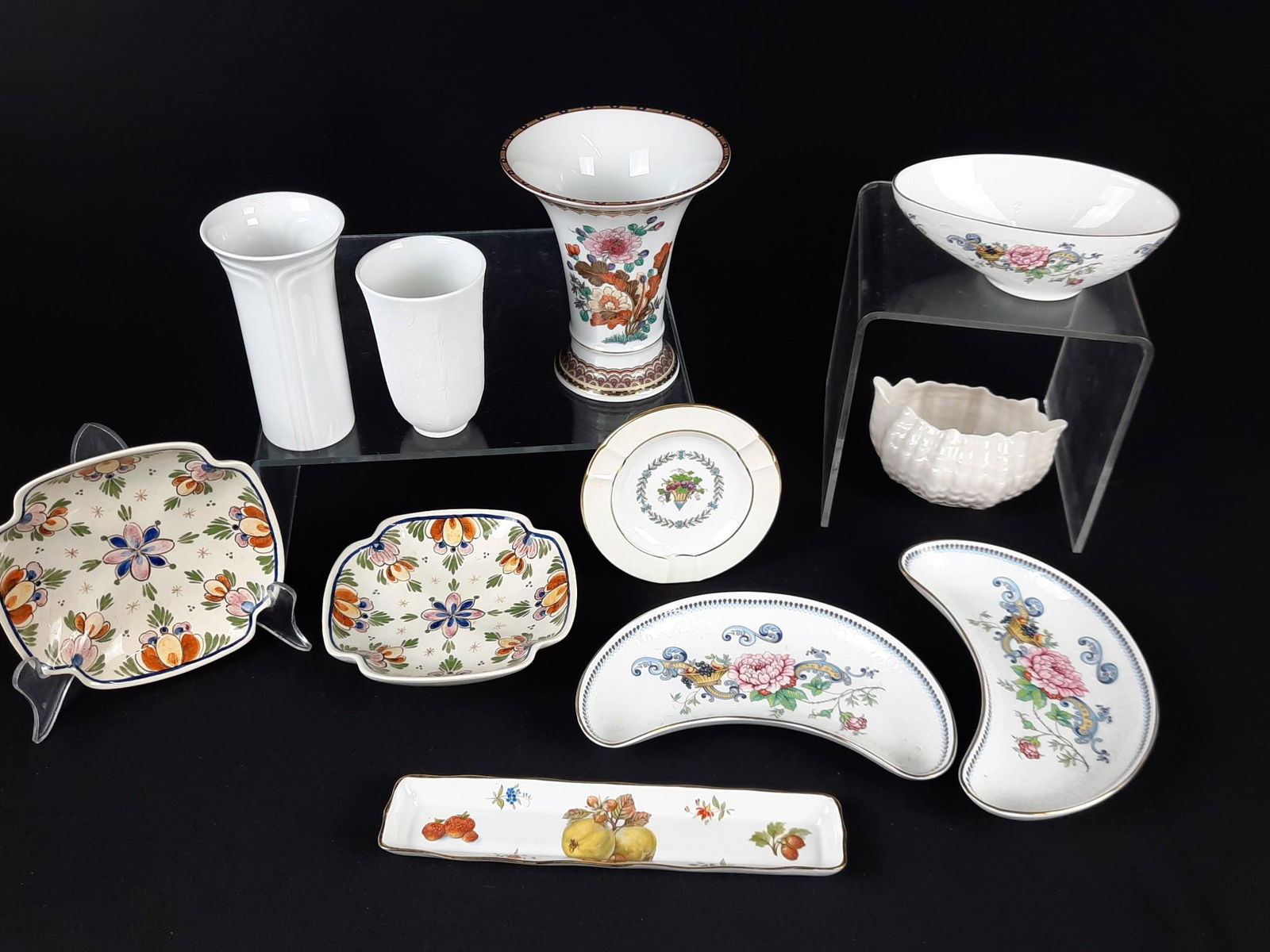 11 Ceramics incl Early Belleek Dish (1 of 11)