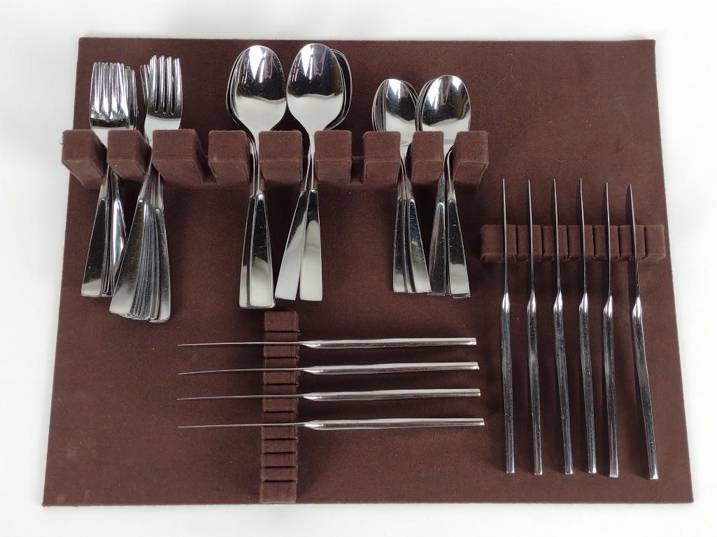 48 Pcs Stanley Roberts Stainless Flatware (1 of 3)