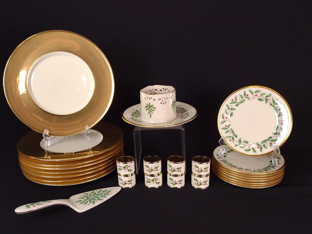 19 Pcs Lenox Incl Holiday Berry & Service Plates (1 of 9)