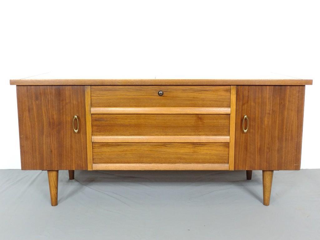 Lane Cedar Chest: 43-1/2" wide X 16-1/4" deep X 20-1/4" high. Has some light scratches. MG. IMPORTANT: Before bidding, please read the terms and conditions. When you registered for the auction you agreed to these terms