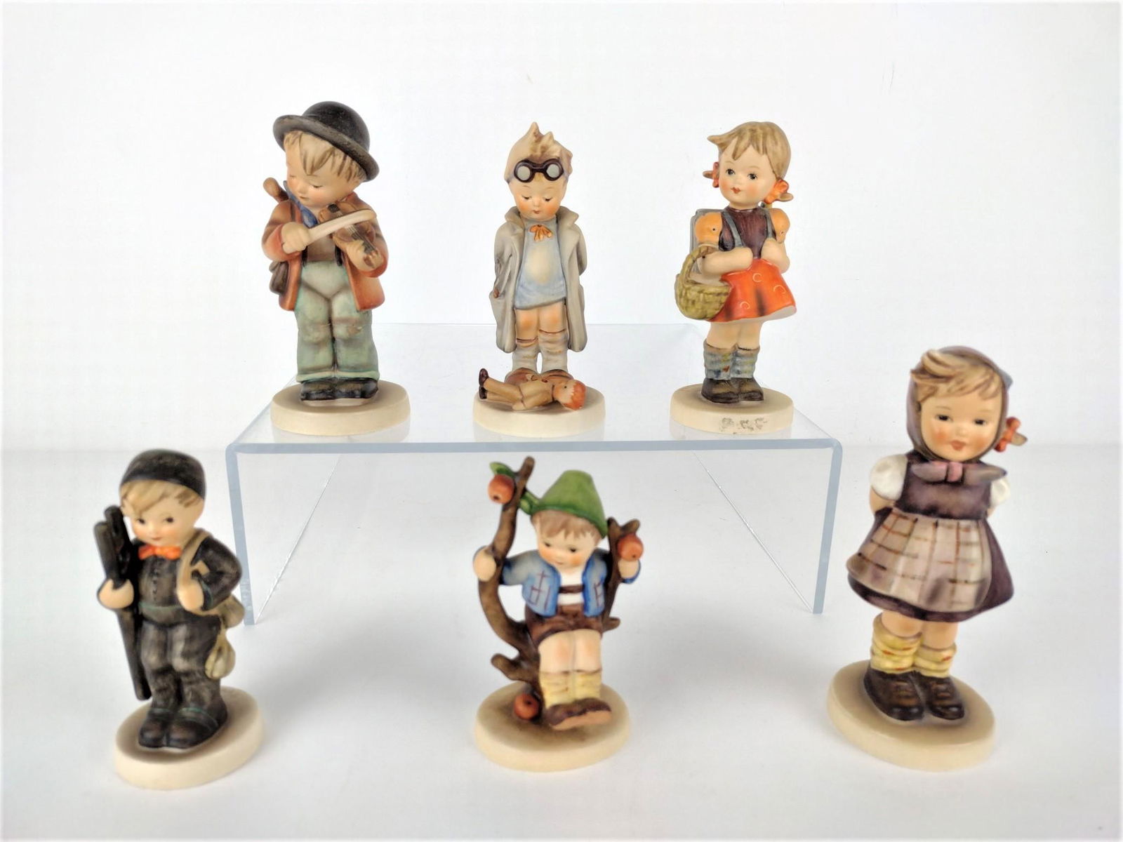 6 Hummel Figurines Incl Doll Doctor (1 of 7)
