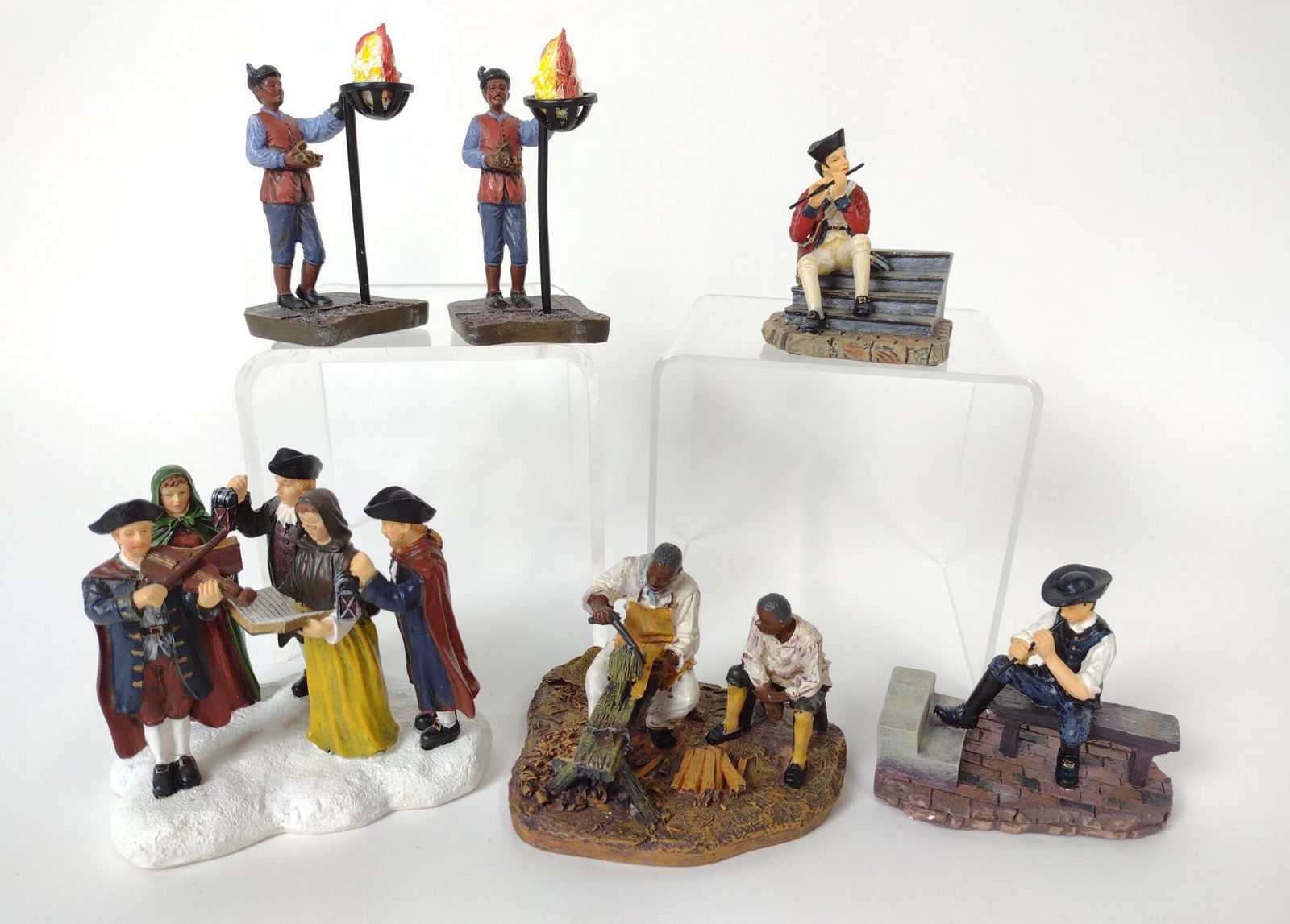 6 Williamsburg Lang and Wise Village Accessories (1 of 7)