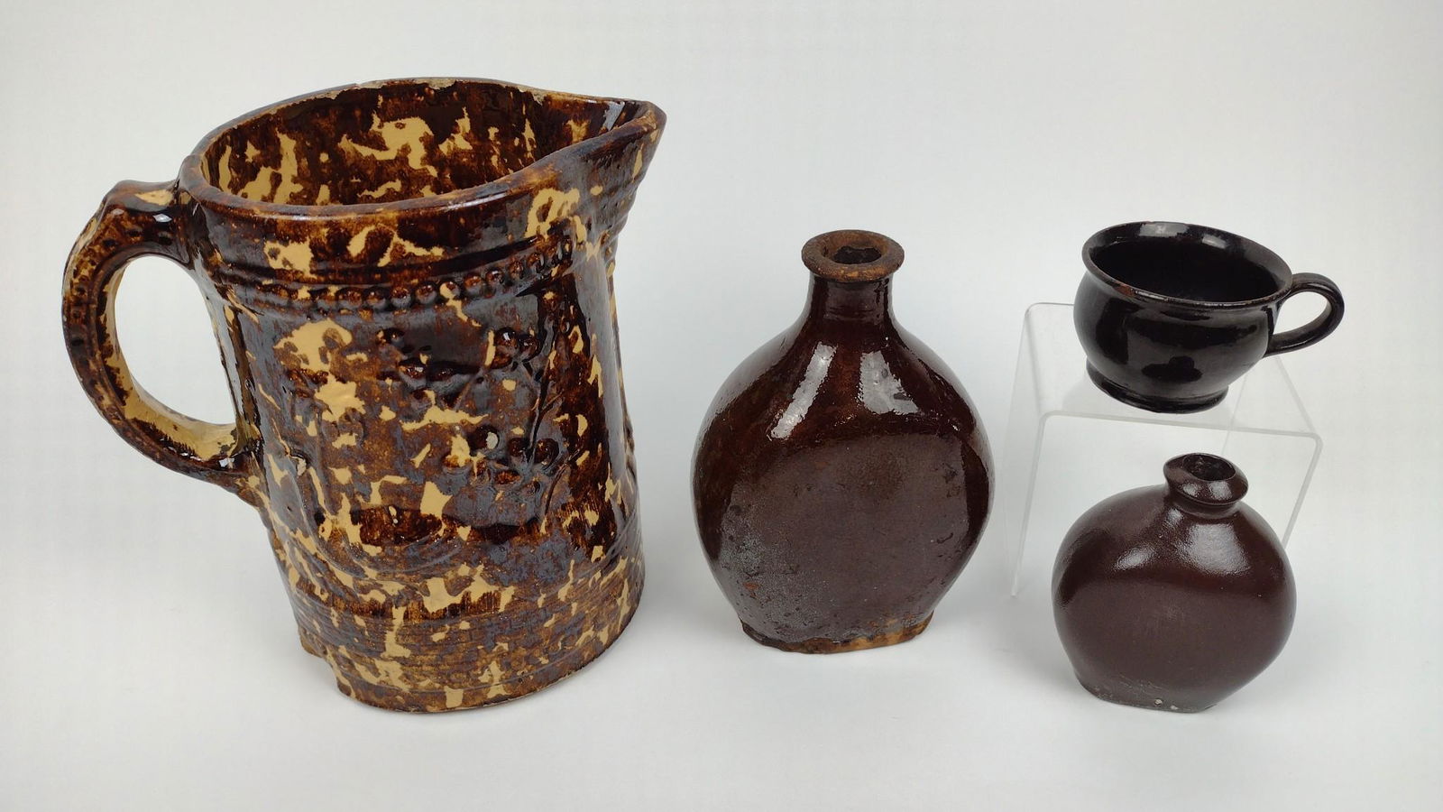 4 Pcs incl Bennington Pitcher and Redware (1 of 5)