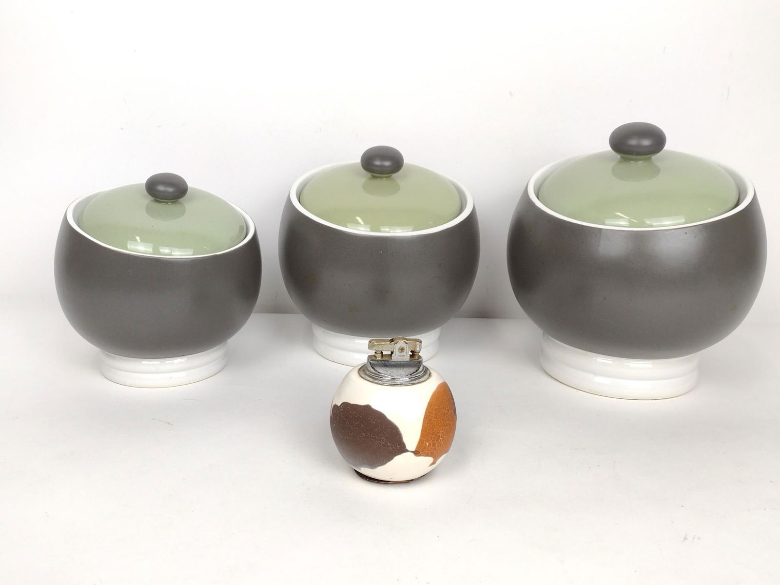 4 Mid Century Ceramics Incl Haeger (1 of 5)