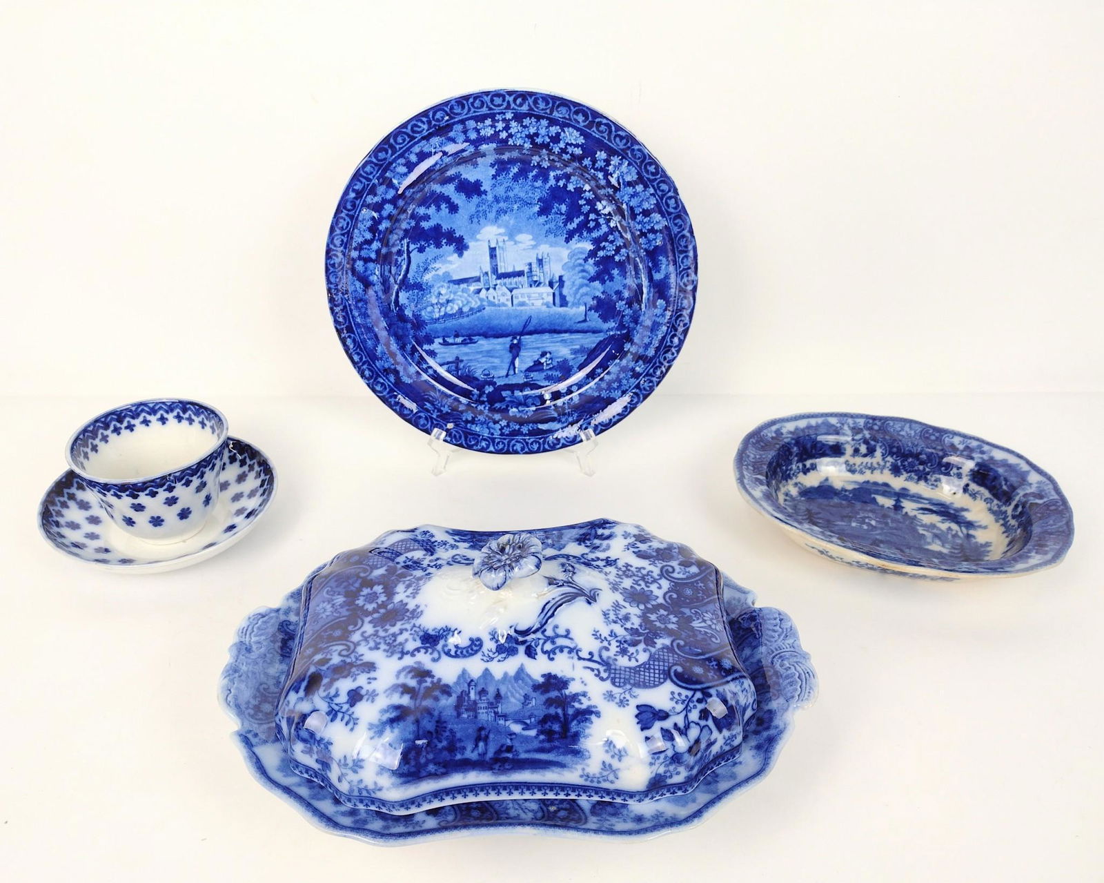 5 Pcs Flow Blue Incl Covered Vegetable (1 of 8)