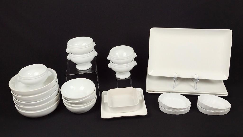 23 Pcs White Kitchen Ceramics incl Le Creuset (1 of 6)