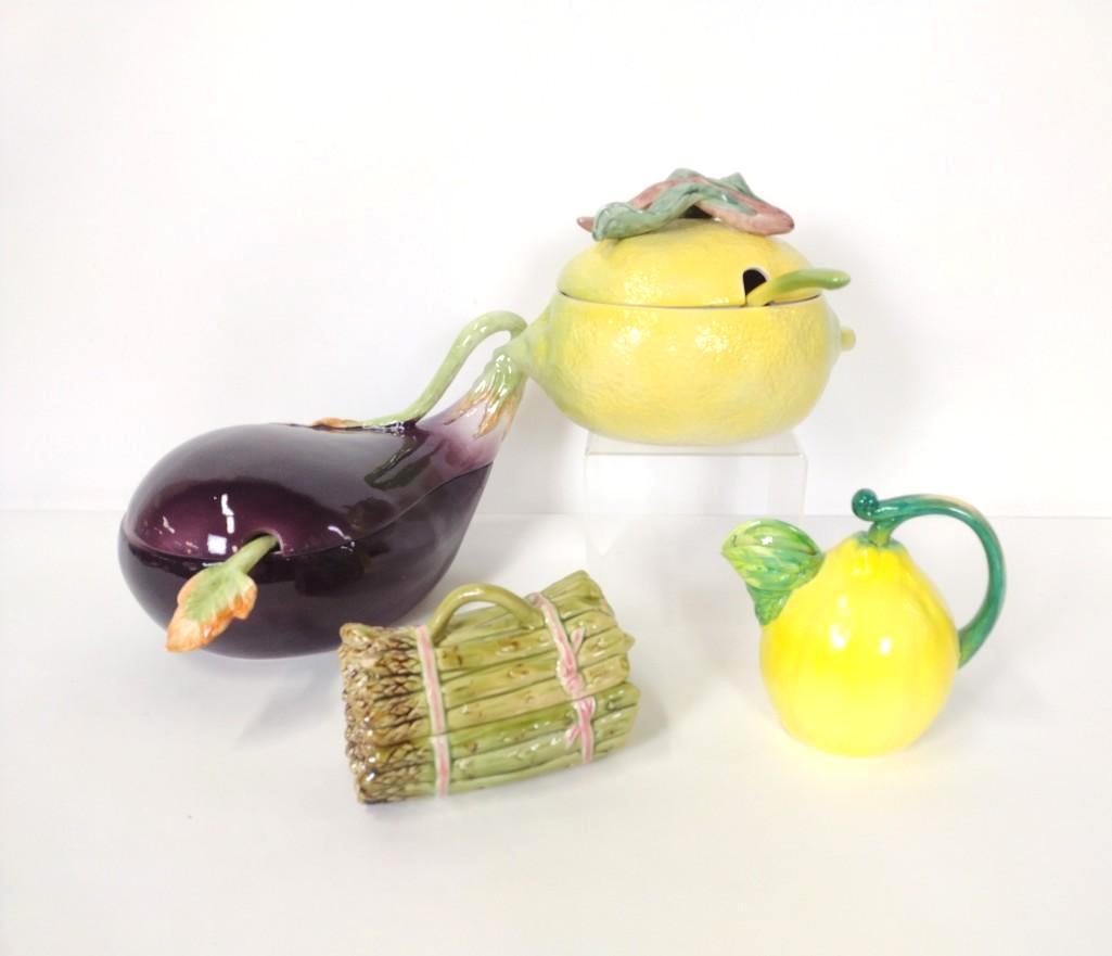 4 Fruit & Vegetable Covered Dishes & Pitcher (1 of 9)