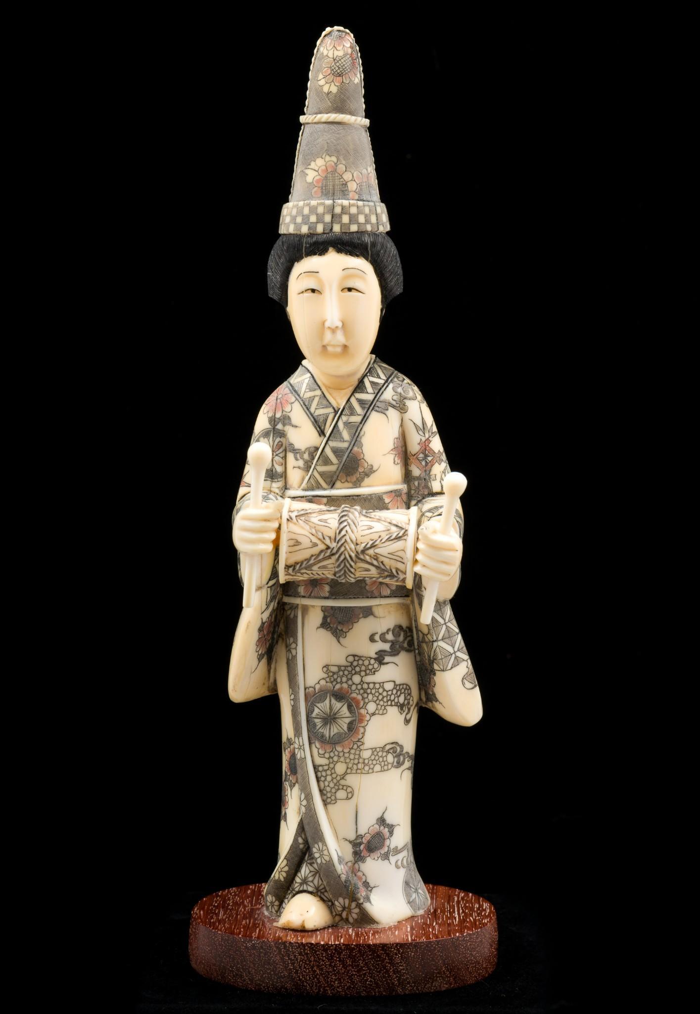 Japanese Okimono of a Female Musician (1 of 8)