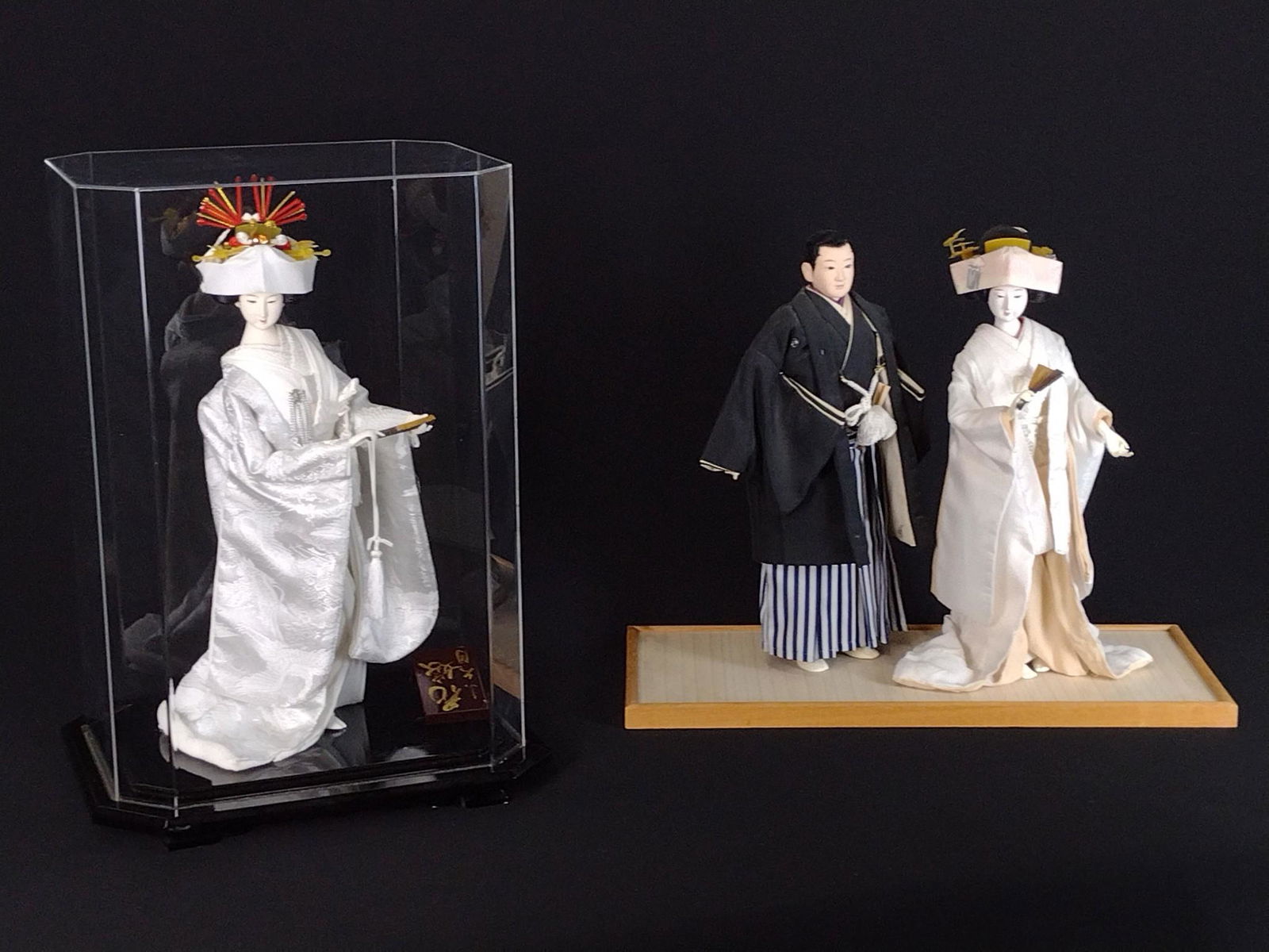 2 Geisha Wedding Dolls (1 of 7)