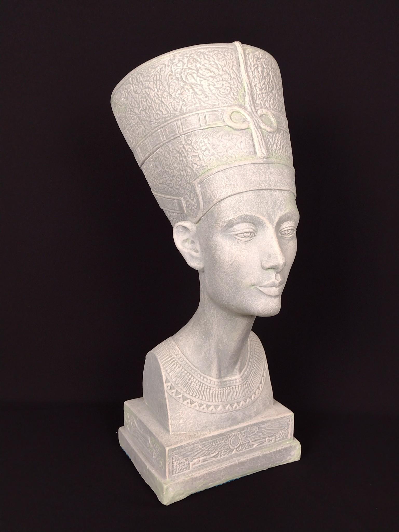 Plaster Nefertiti Bust (1 of 5)