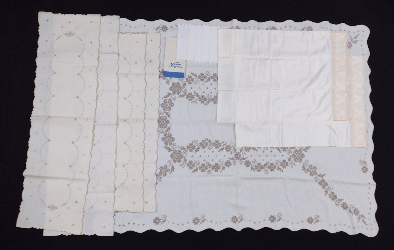 14 Vintage Linens incl Cross-stitch Table Cloth (1 of 4)