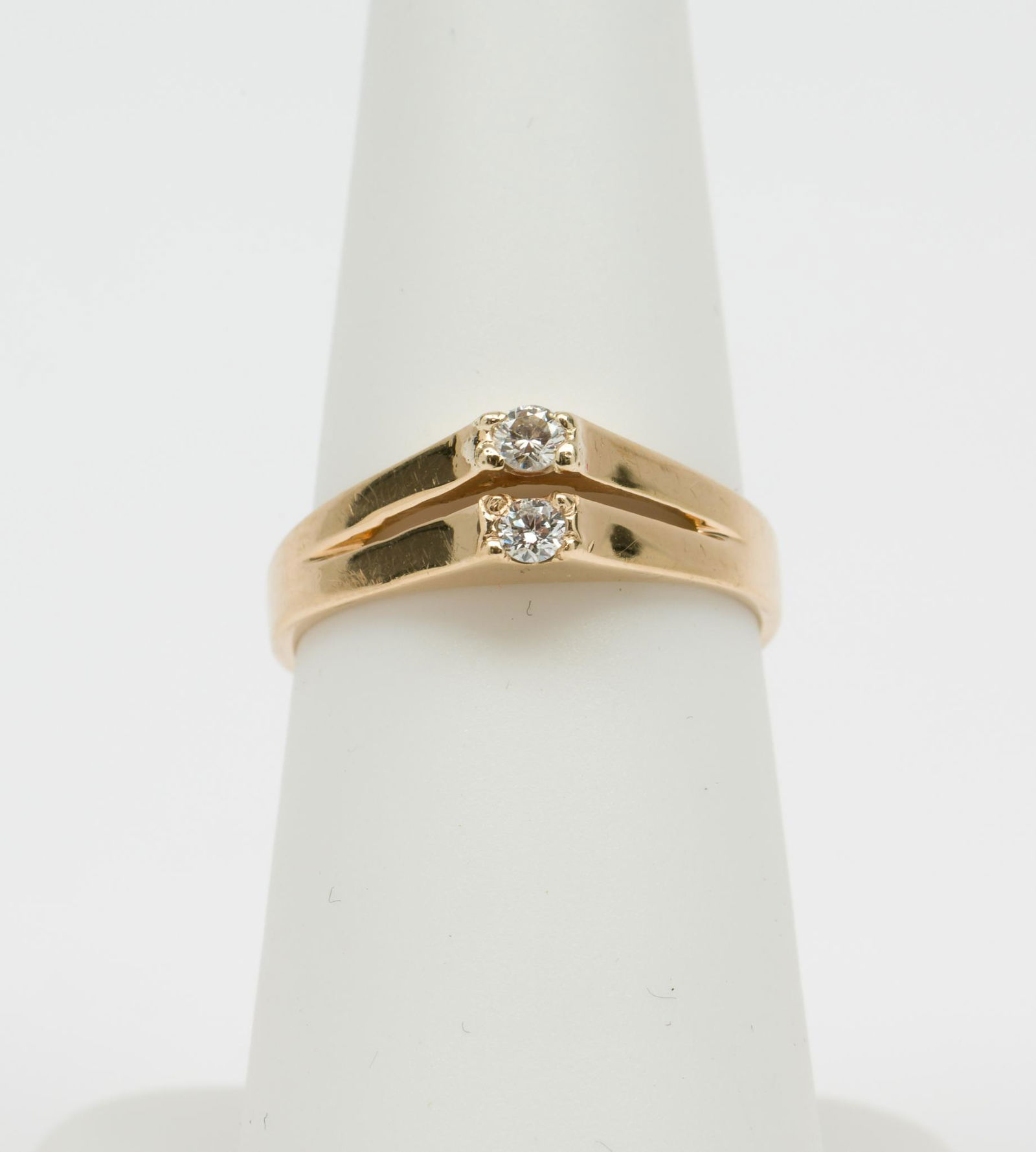 10K Gold & .10 CTW Diamond Ring (1 of 3)