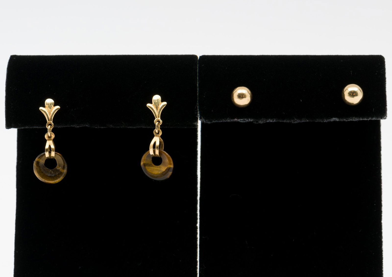 2 Prs 14K Earrings (1 of 5)