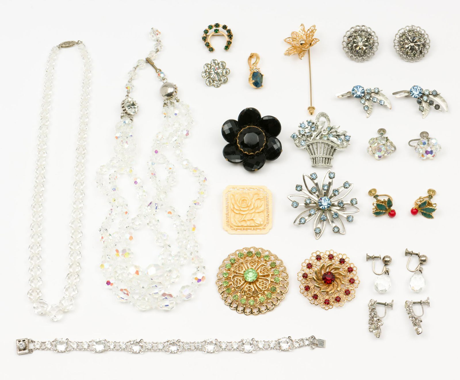 25 Pcs Vintage Costume Jewelry (1 of 5)