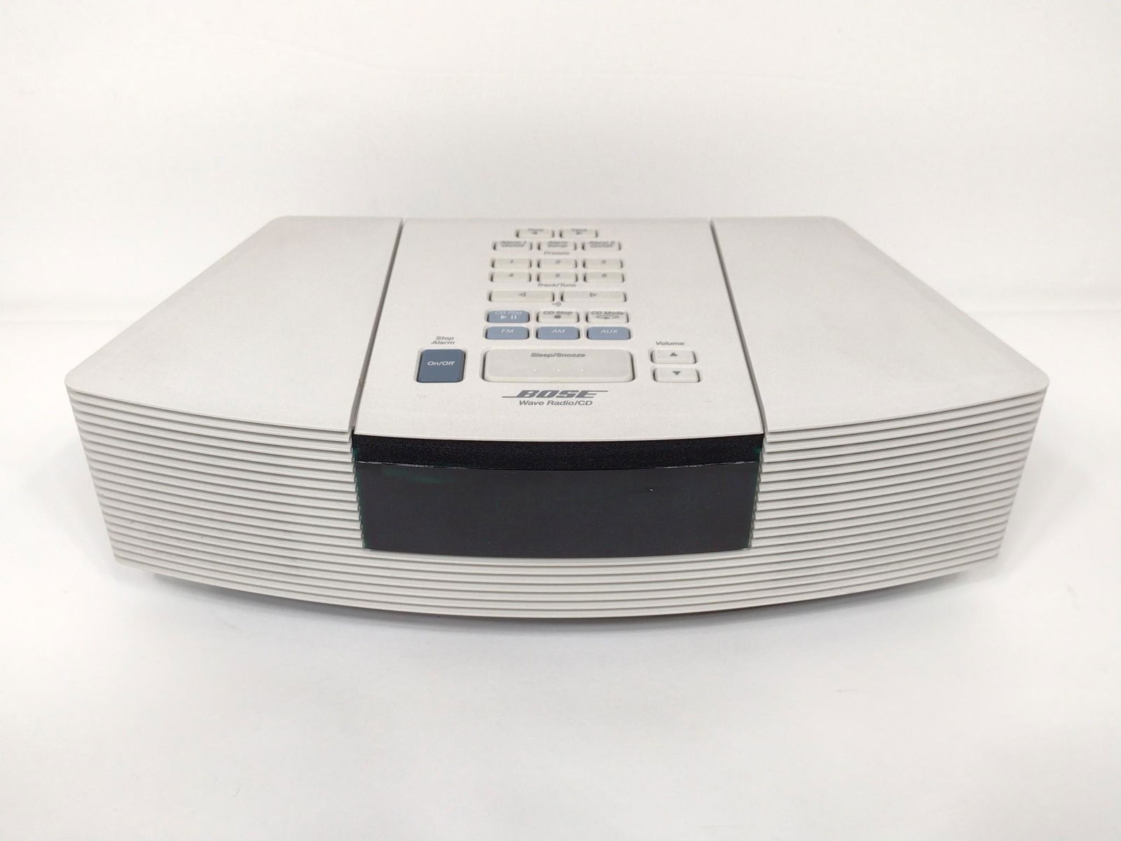 Bose Wave Radio/CD Player (1 of 4)