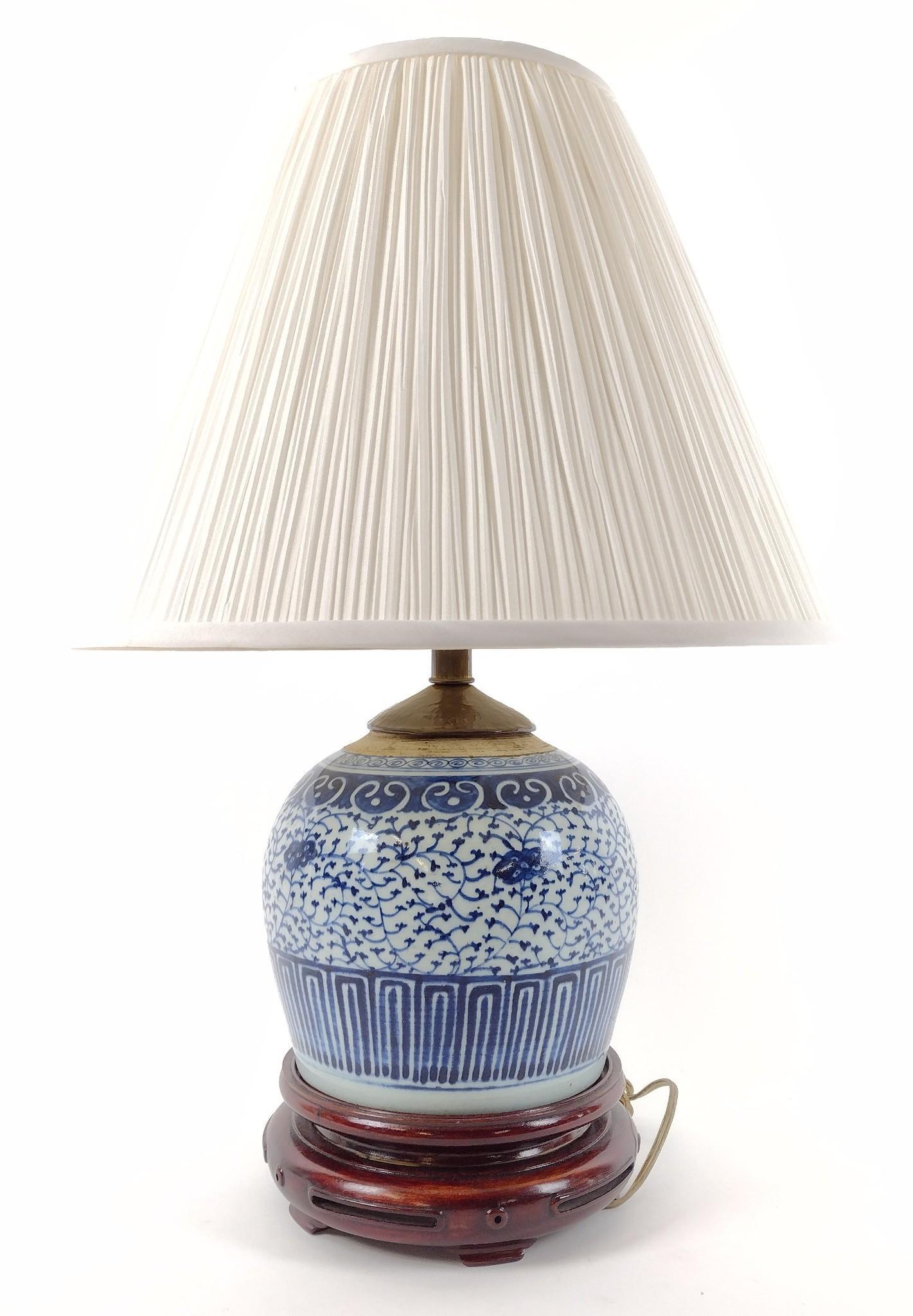 Antique Ginger Jar Lamp (1 of 4)