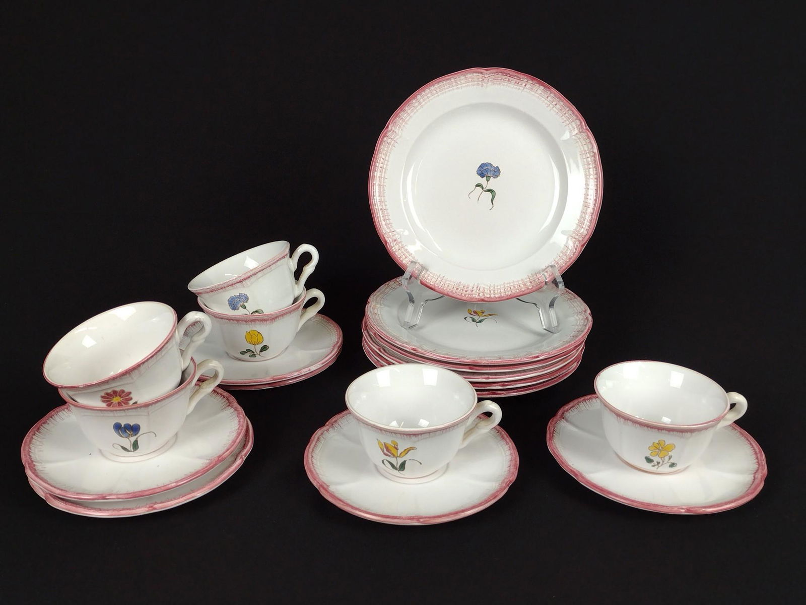 18 Pc Niderviller Dinnerware (1 of 3)