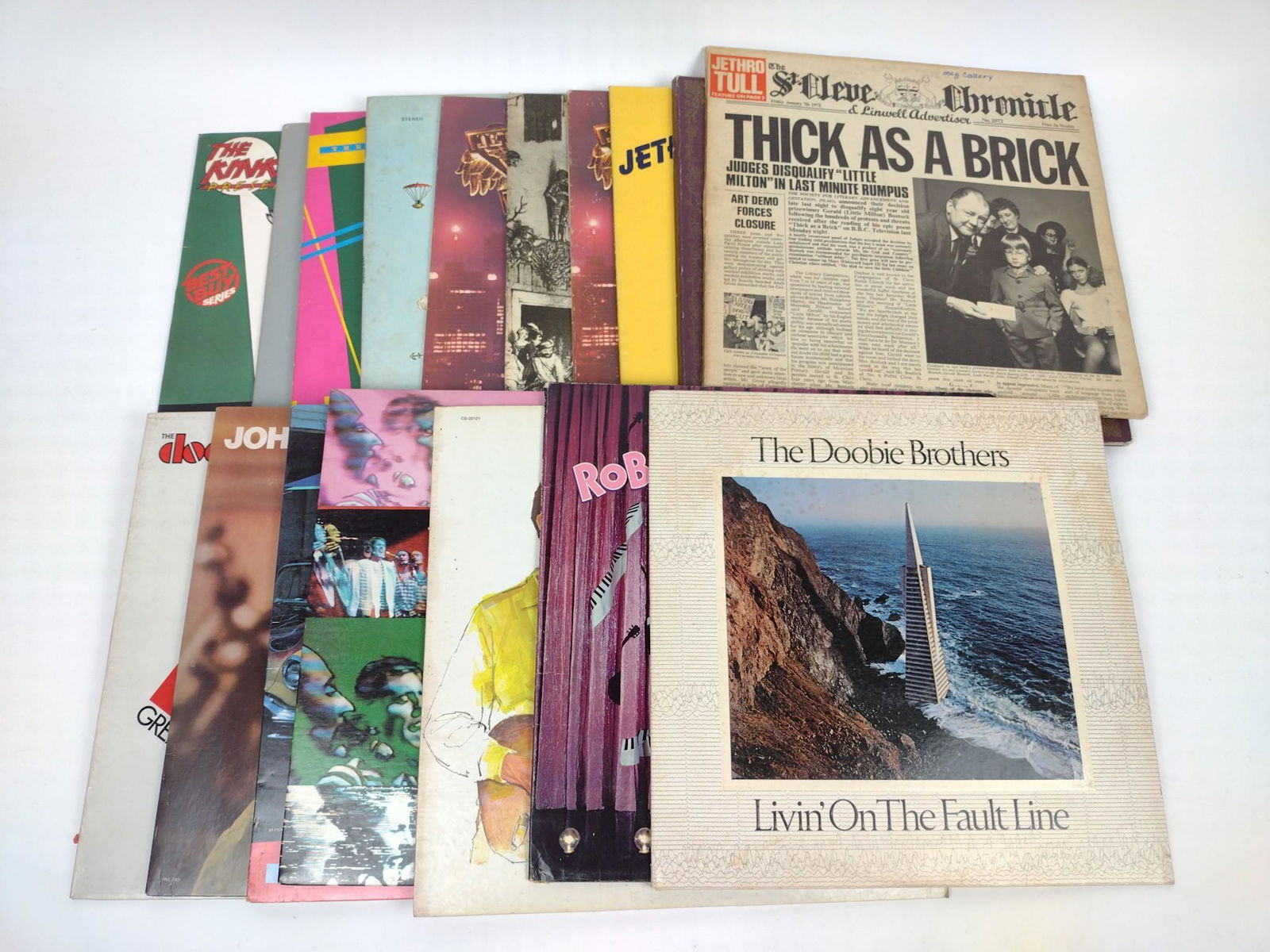 17 Classic Rock Records incl The Doobie Brothers (1 of 4)