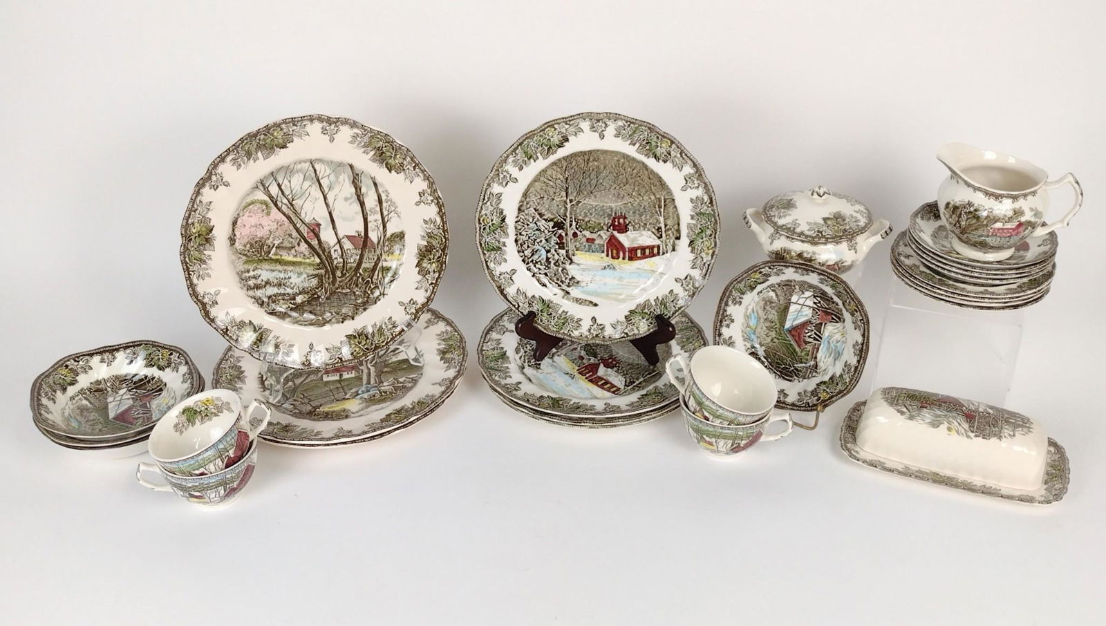 27 Pcs Johnson Bros. "The Friendly Village" Dinnerware (1 of 2)