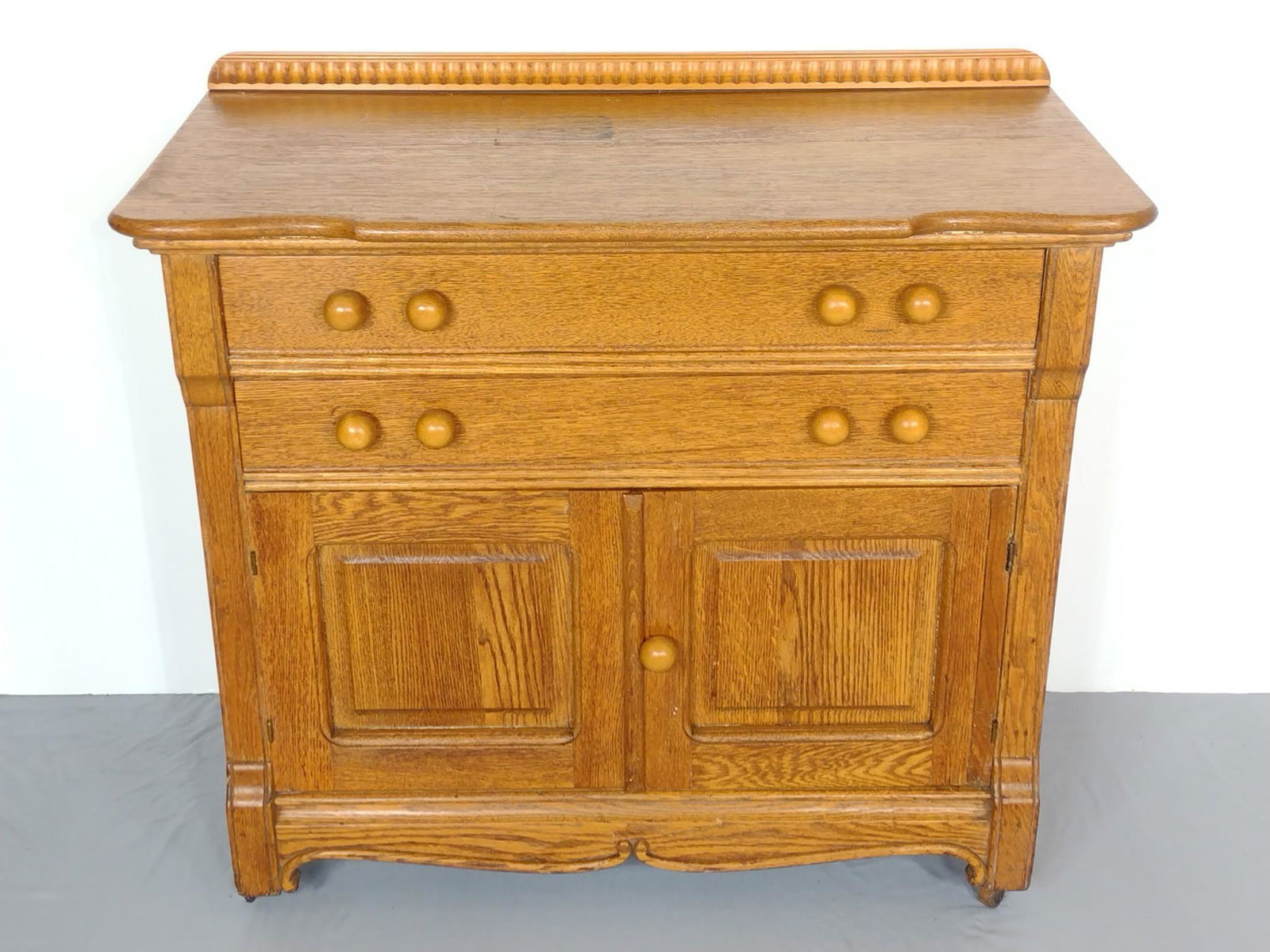 Two Drawer Wash Stand (1 of 7)