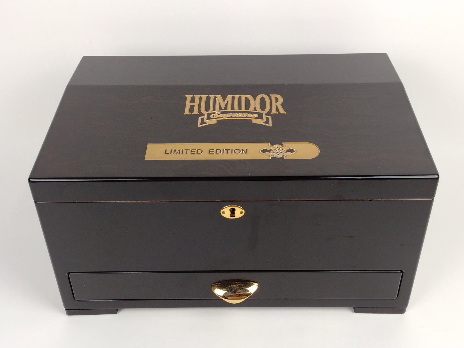 Humidor: 15-3/4"' wide X 10" deep X 9-1/2" high. DM IMPORTANT: Before bidding, please read the terms and conditions. When you registered for the auction you agreed to these terms and will be required to comply