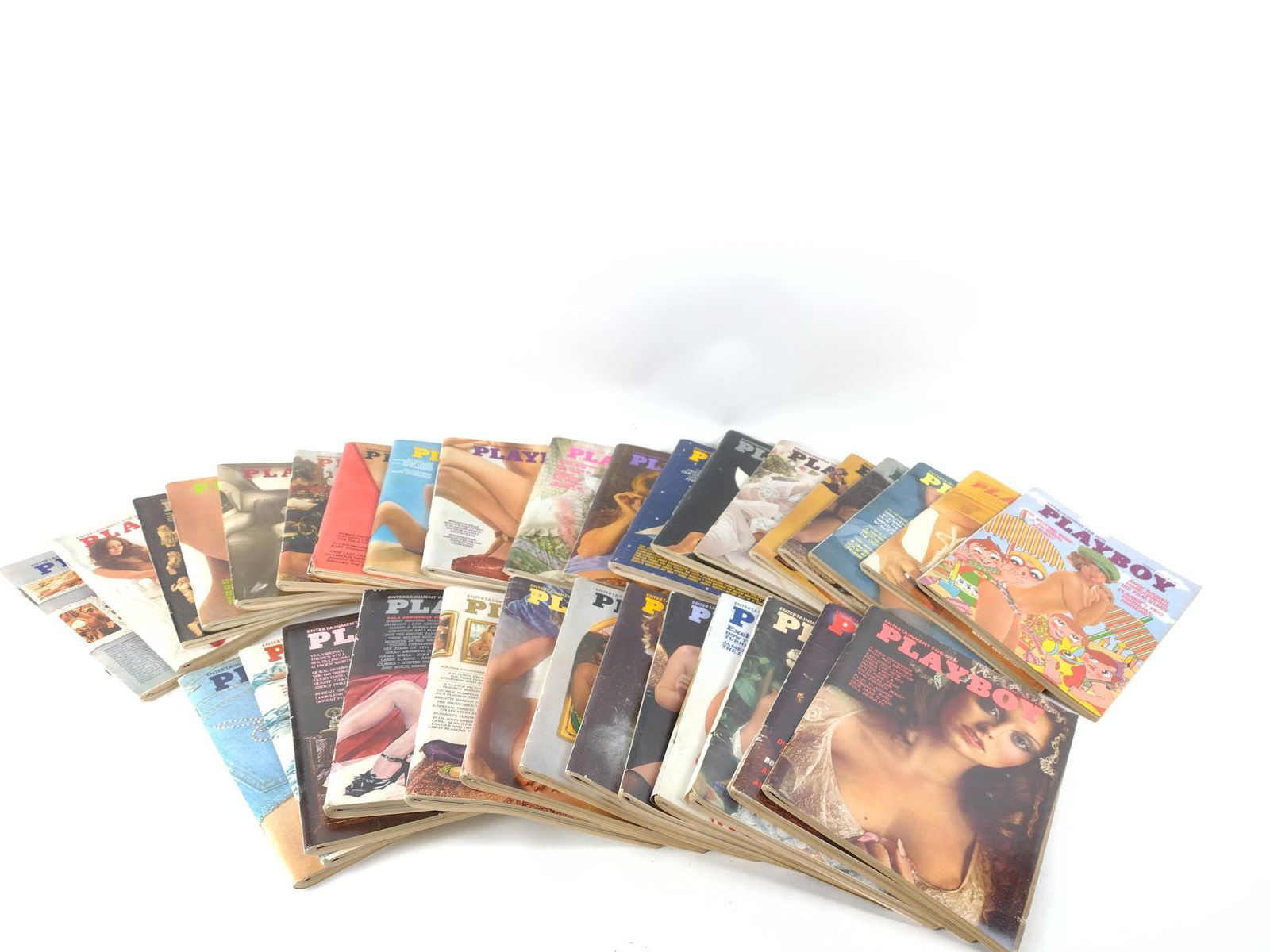32 Playboy Magazines 1973-1975 (1 of 6)