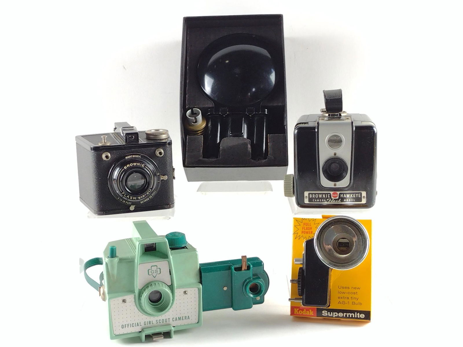 3 Brownie Cameras Incl Girl Scout Edition (1 of 5)