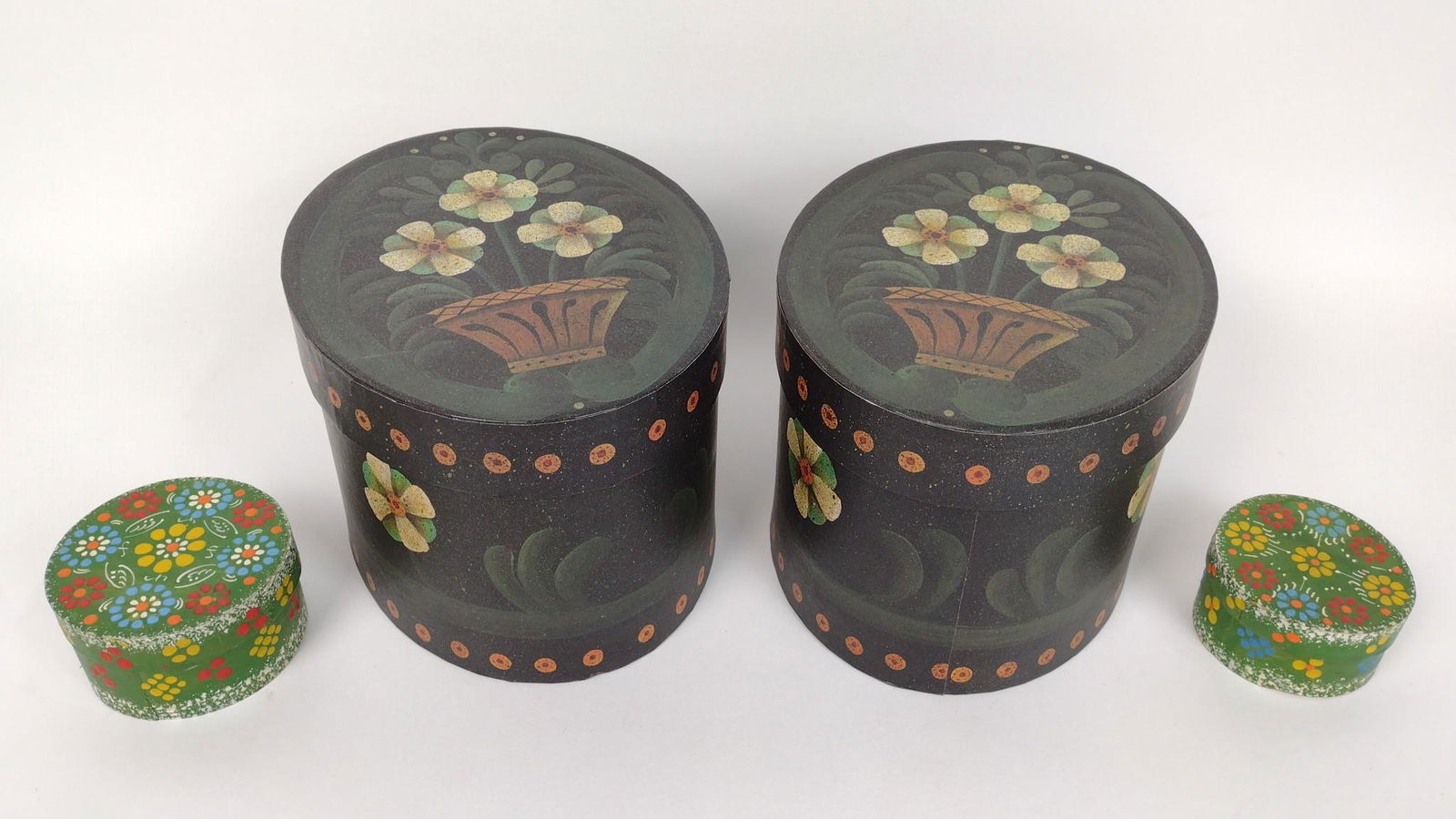 4 Decorative Paper Boxes incl Hand Painted (1 of 3)