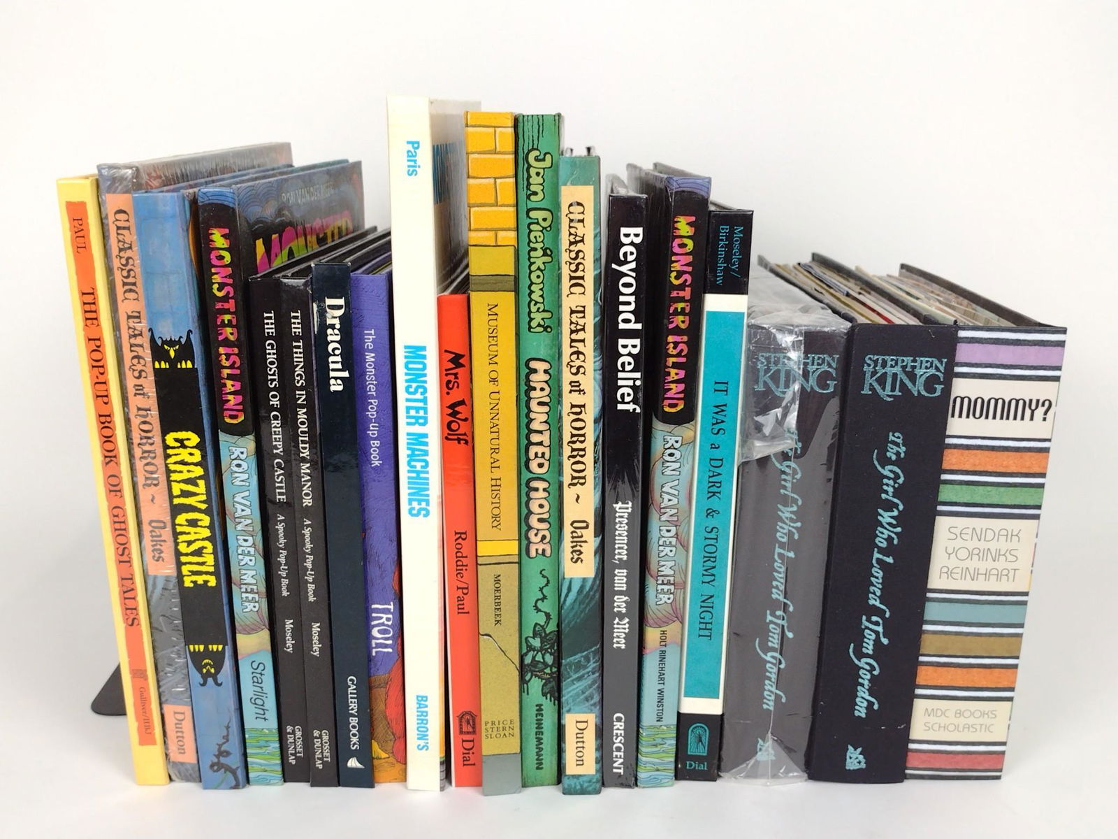 18 Scary Story Pop-up Books incl Stephen King (1 of 12)