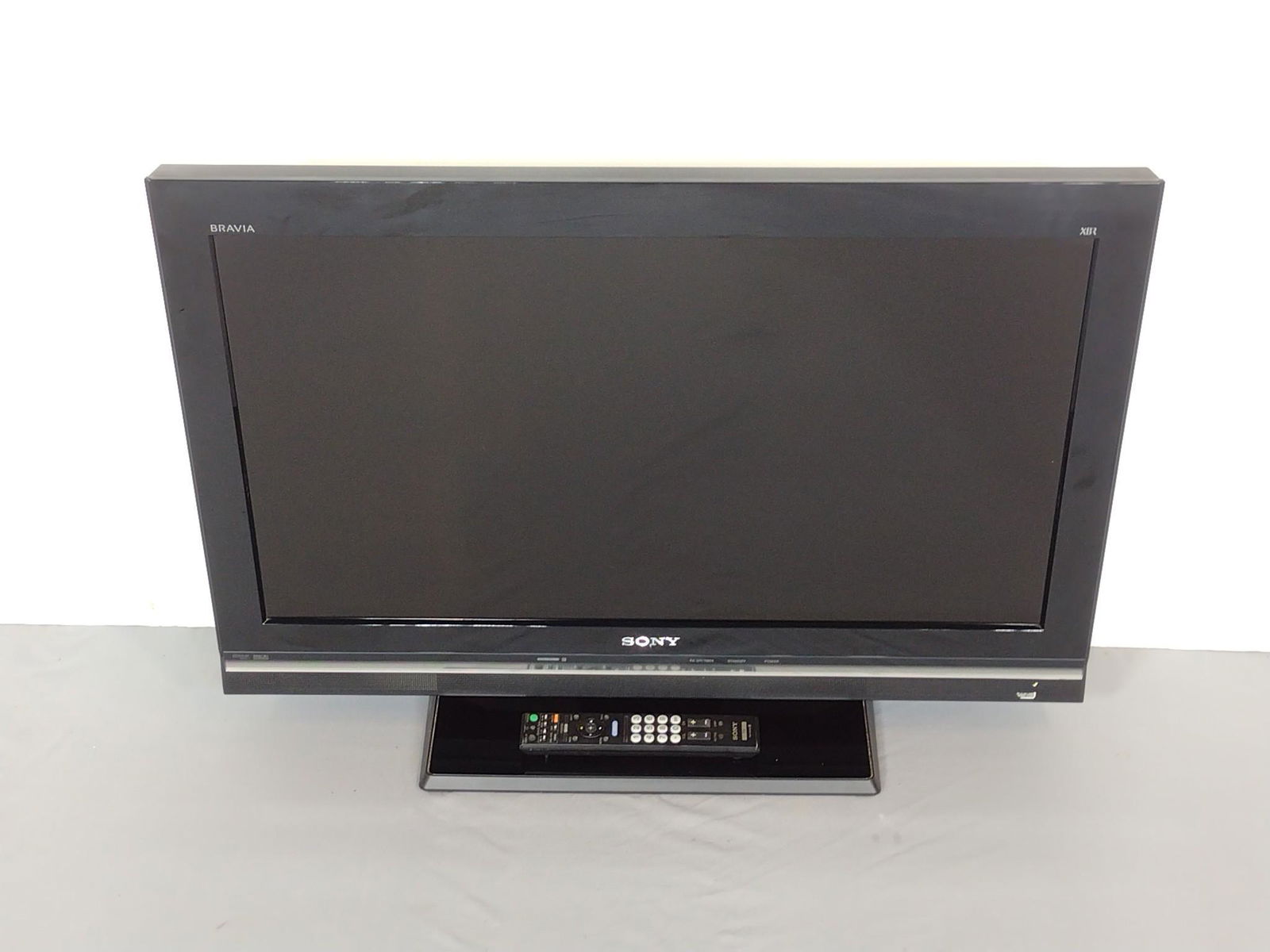 32" Sony Bravia KDL-32XR9 TV (1 of 5)