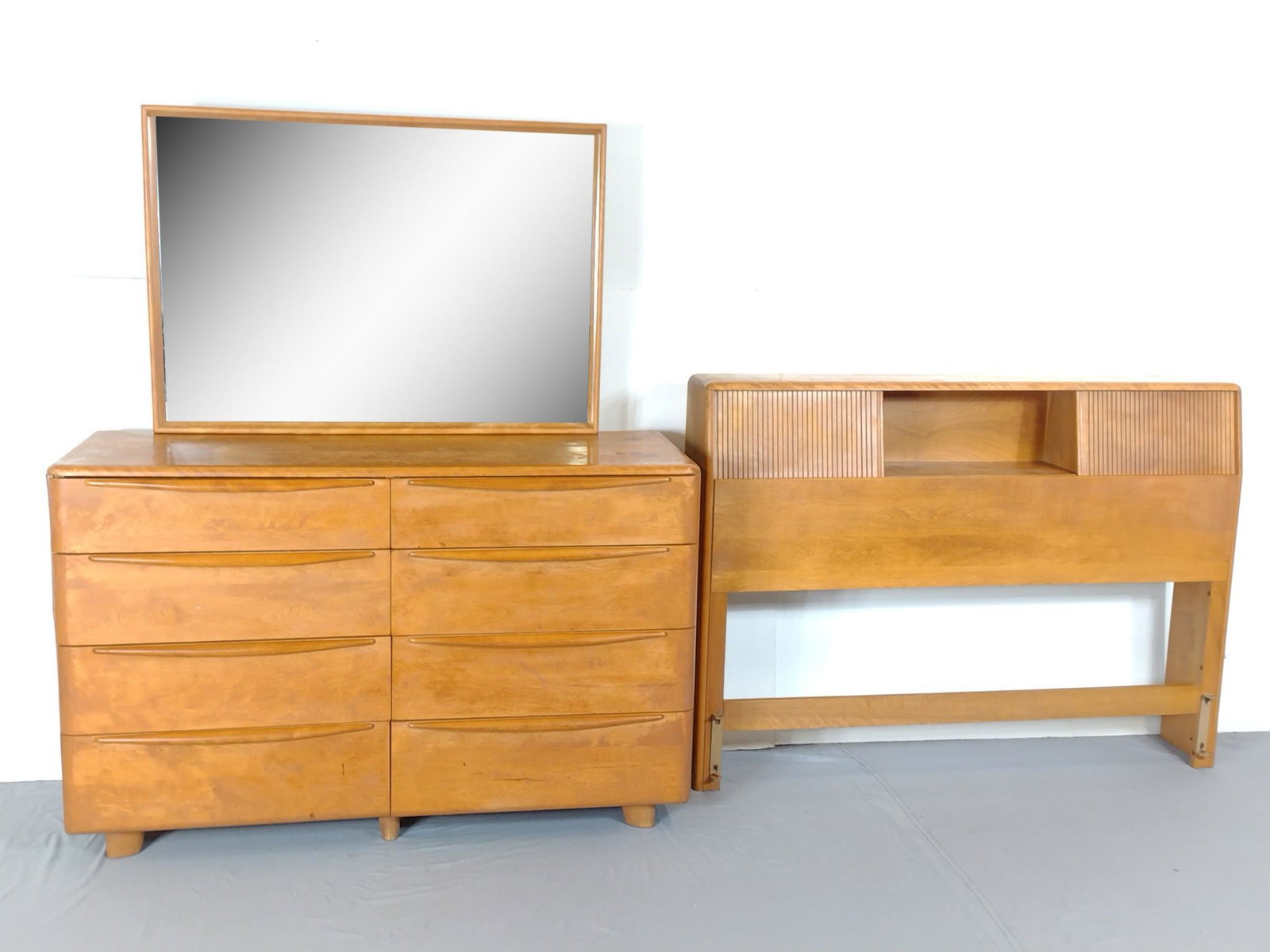 Haywood Wakefield Bed & Dresser W/ Mirror: Bed 55" wide 82" deep X 40-1/2" high. Dresser with mirror 54" wide X 19-3/4" deep X 64" high. All Pcs have finish loss. MG. IMPORTANT: Before bidding, please read the terms and conditions. When you re