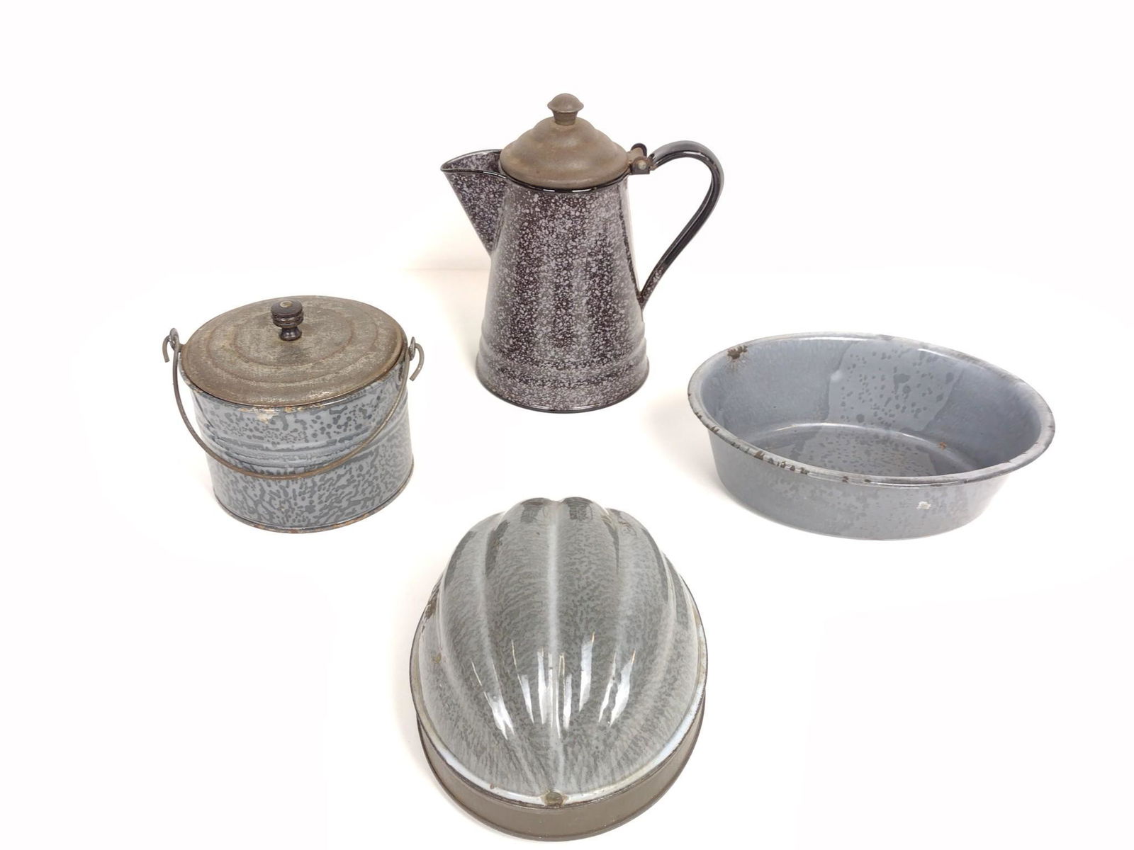 4 Pcs Enamelware Incl Coffee Pot (1 of 9)