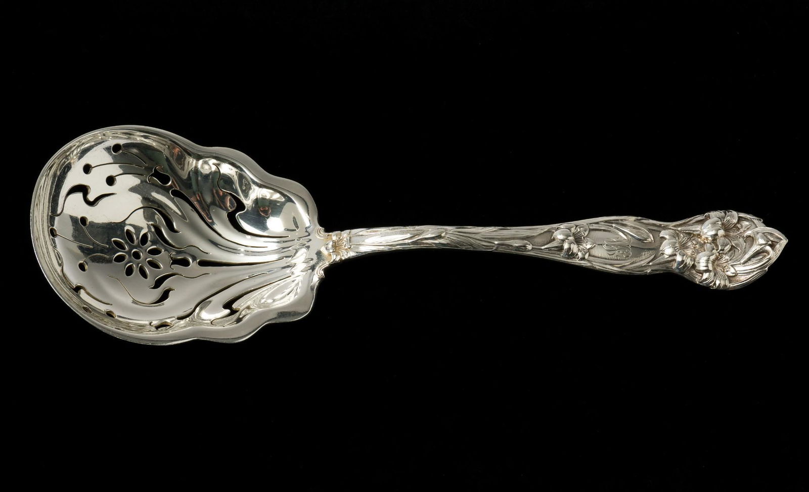 Mechanics/Watson Sterling Co. Lily Sterling Pierced Serving Spoon (1 of 5)